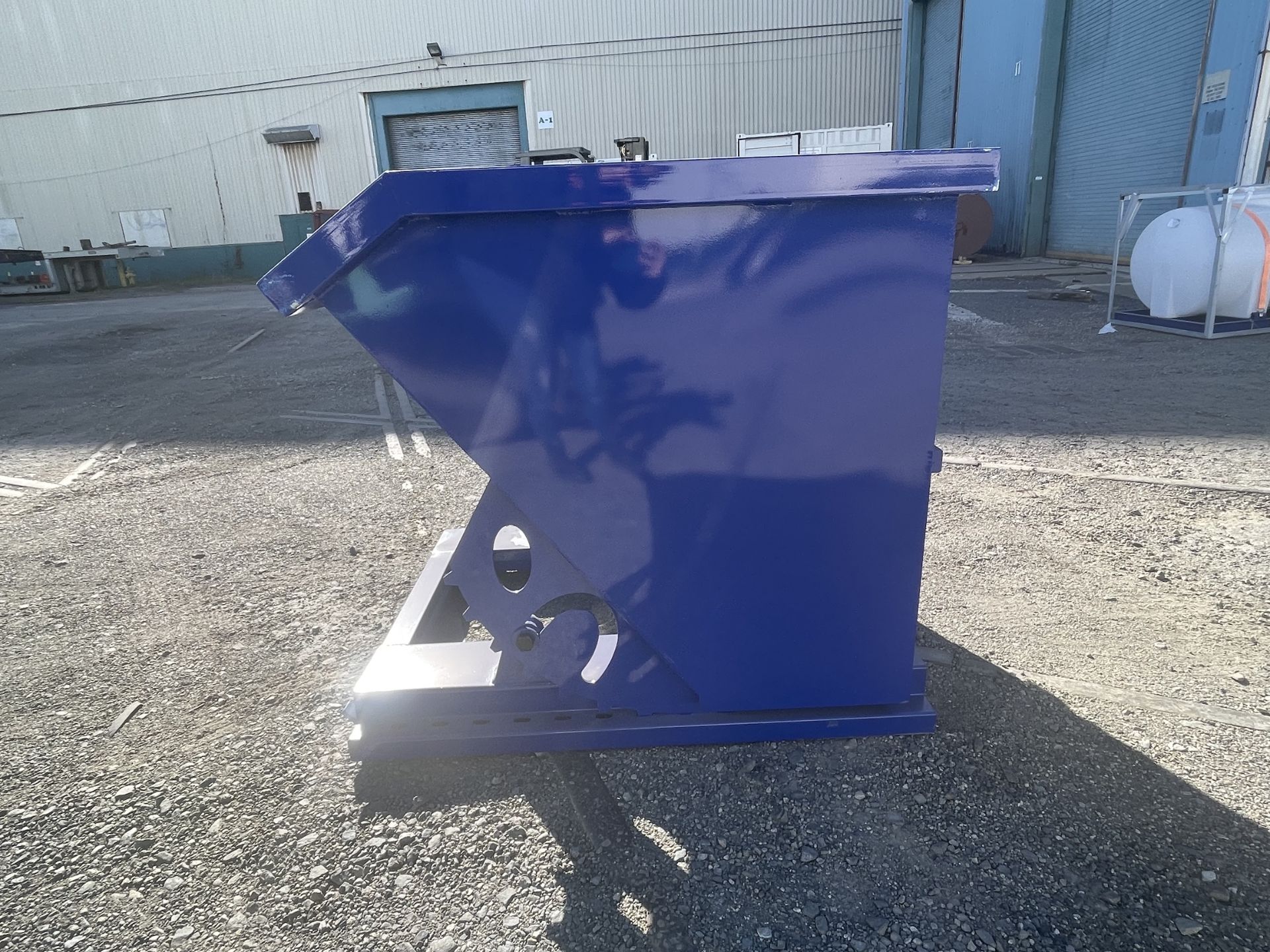 Brand New 1 Cubic Yard Self Dumping Hopper (NY133) - Image 2 of 7