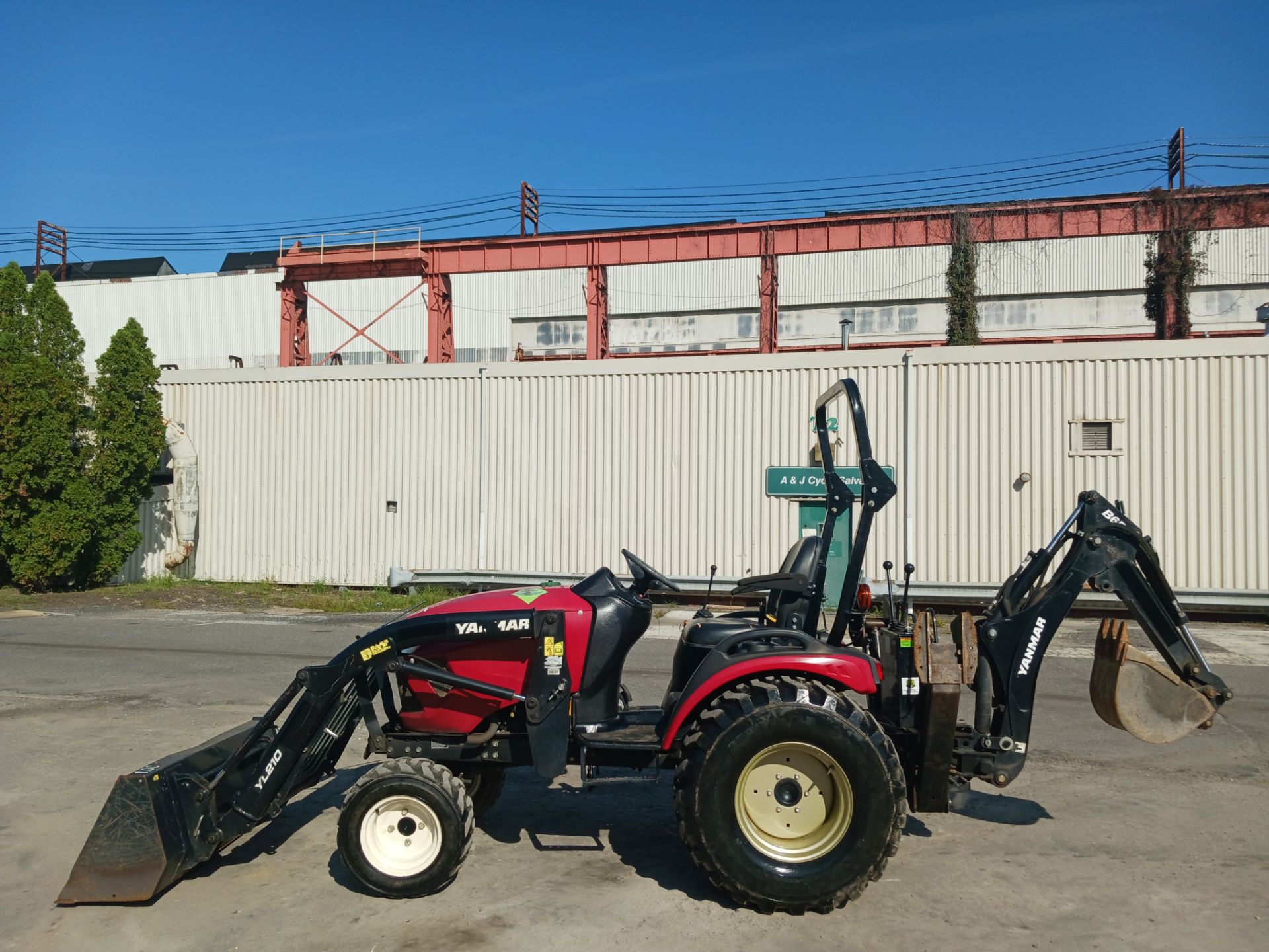 2018 Yanmar SA24 Utility Backhoe Tractor Loader - Image 4 of 22