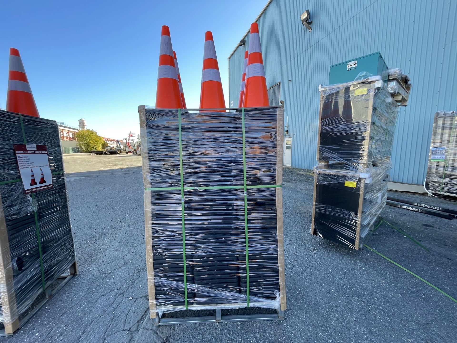 Lot of 250 Brand New Safety Highway Cones (NY113) - Image 5 of 7