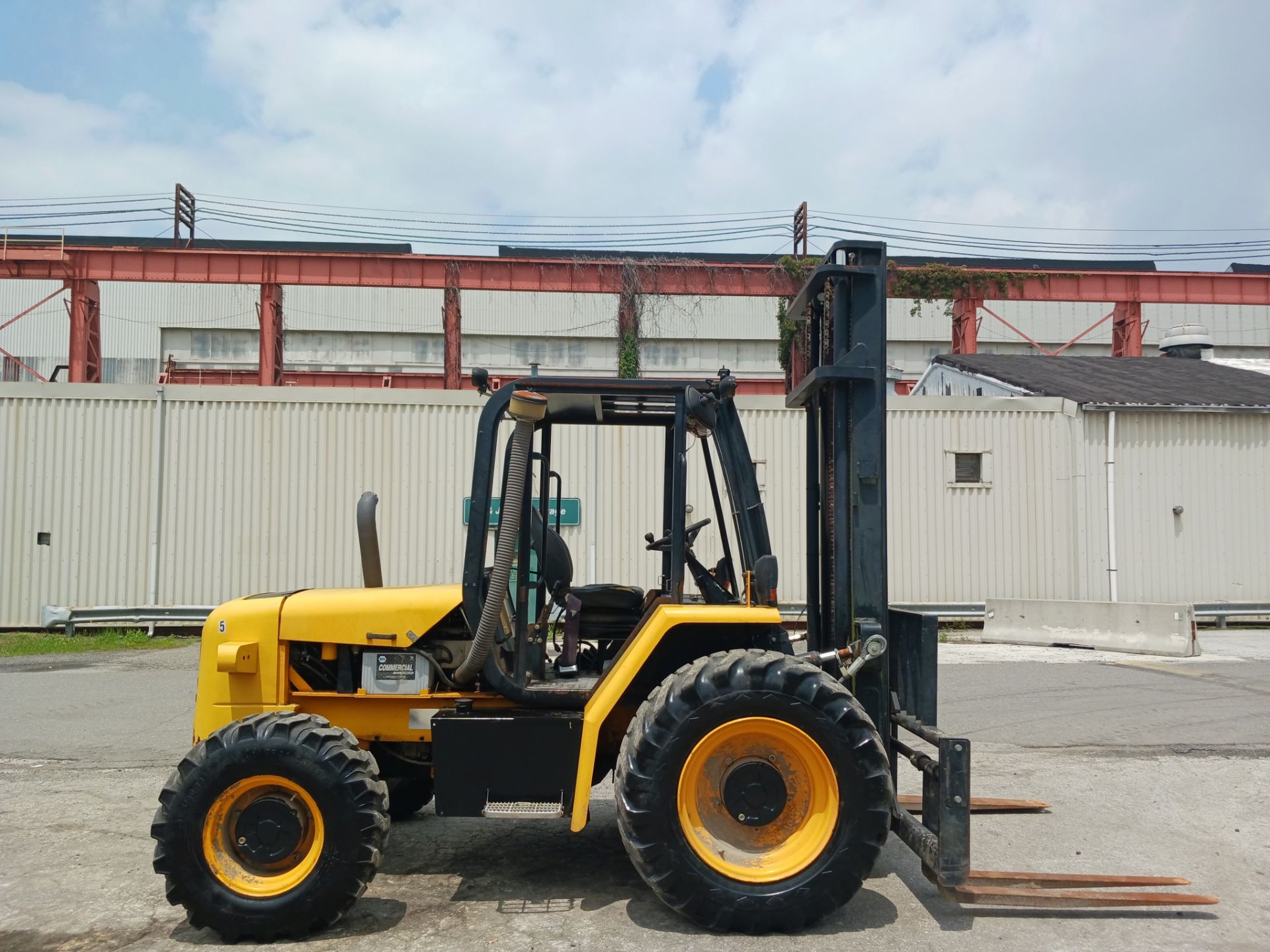 2015 JCB 930 6,000lb Rough Terrain Forklift