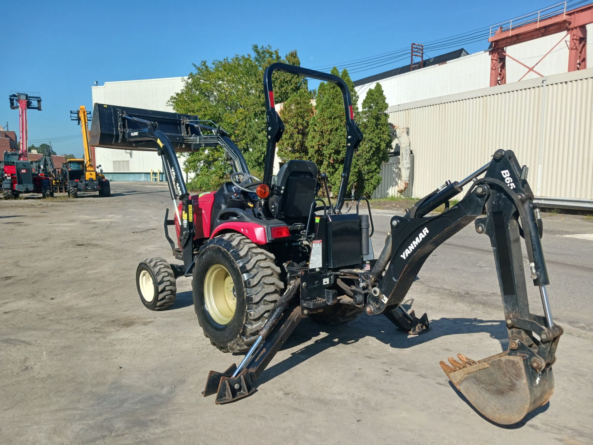 2018 Yanmar SA24 Utility Backhoe Tractor Loader - Image 8 of 22