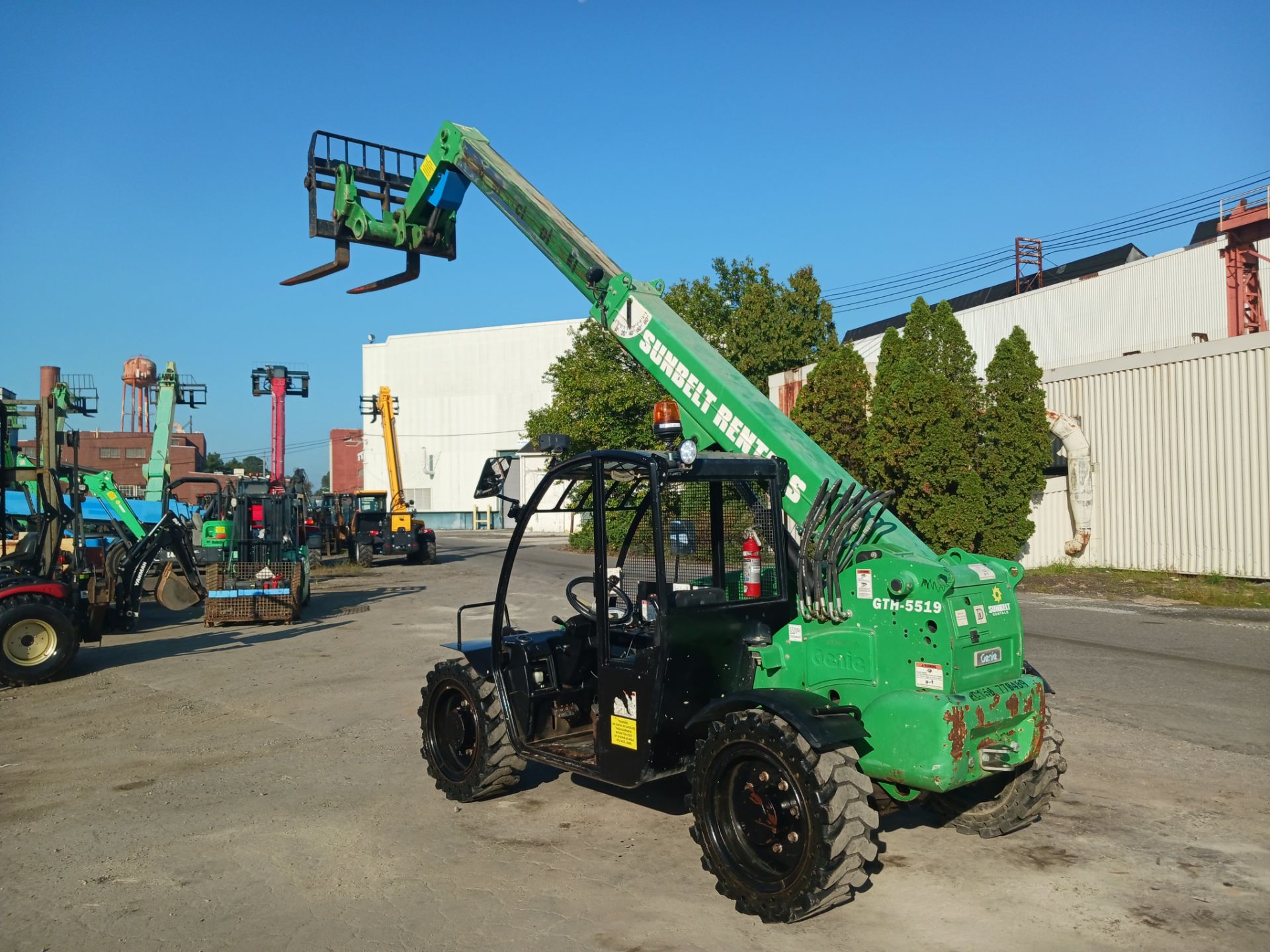 2015 Genie GTH-5519 5,000lbs Telescopic Forklift - Image 11 of 22