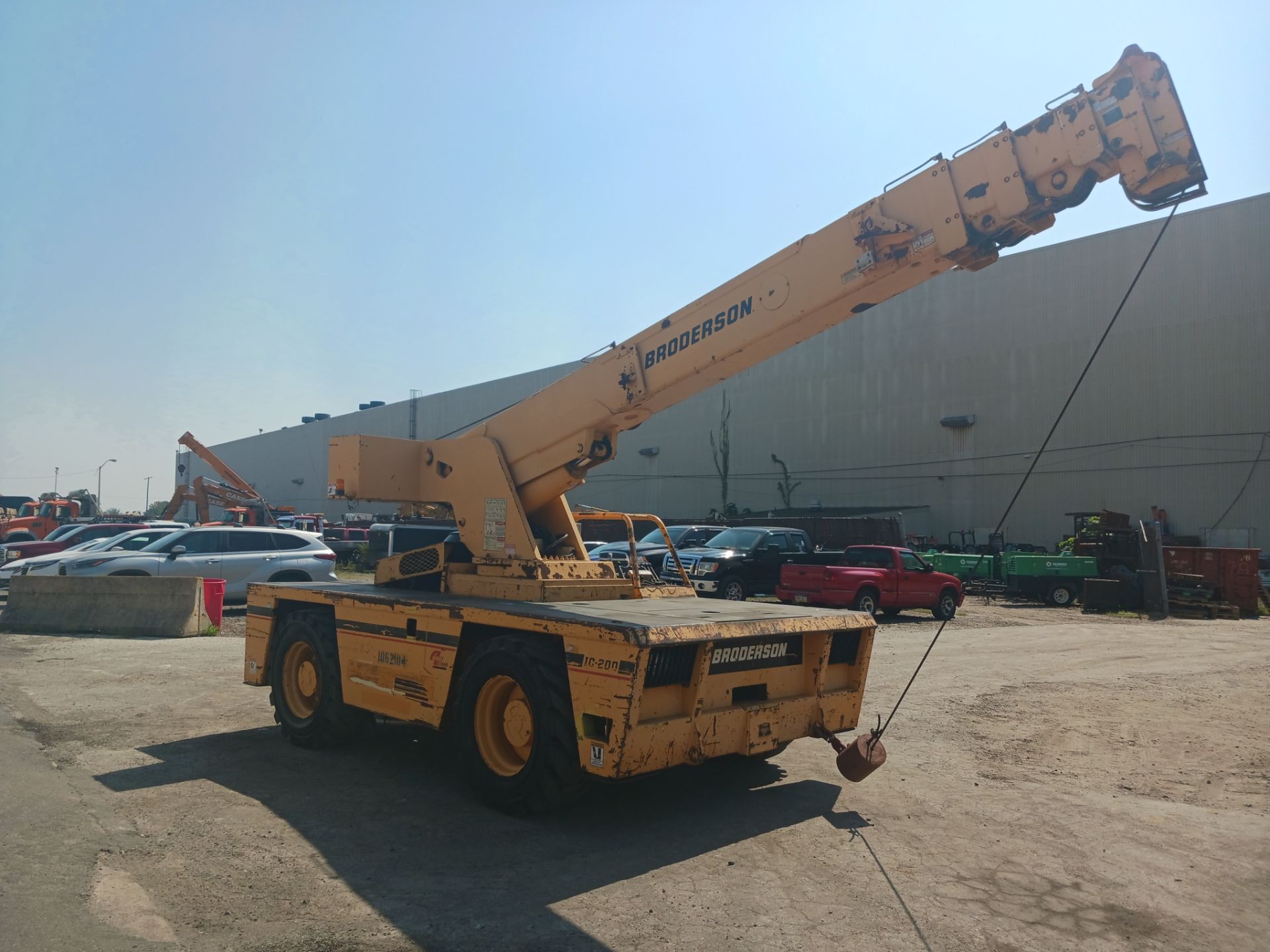 Broderson IC-200-3F Carry Deck 15 Ton Crane - Image 5 of 13