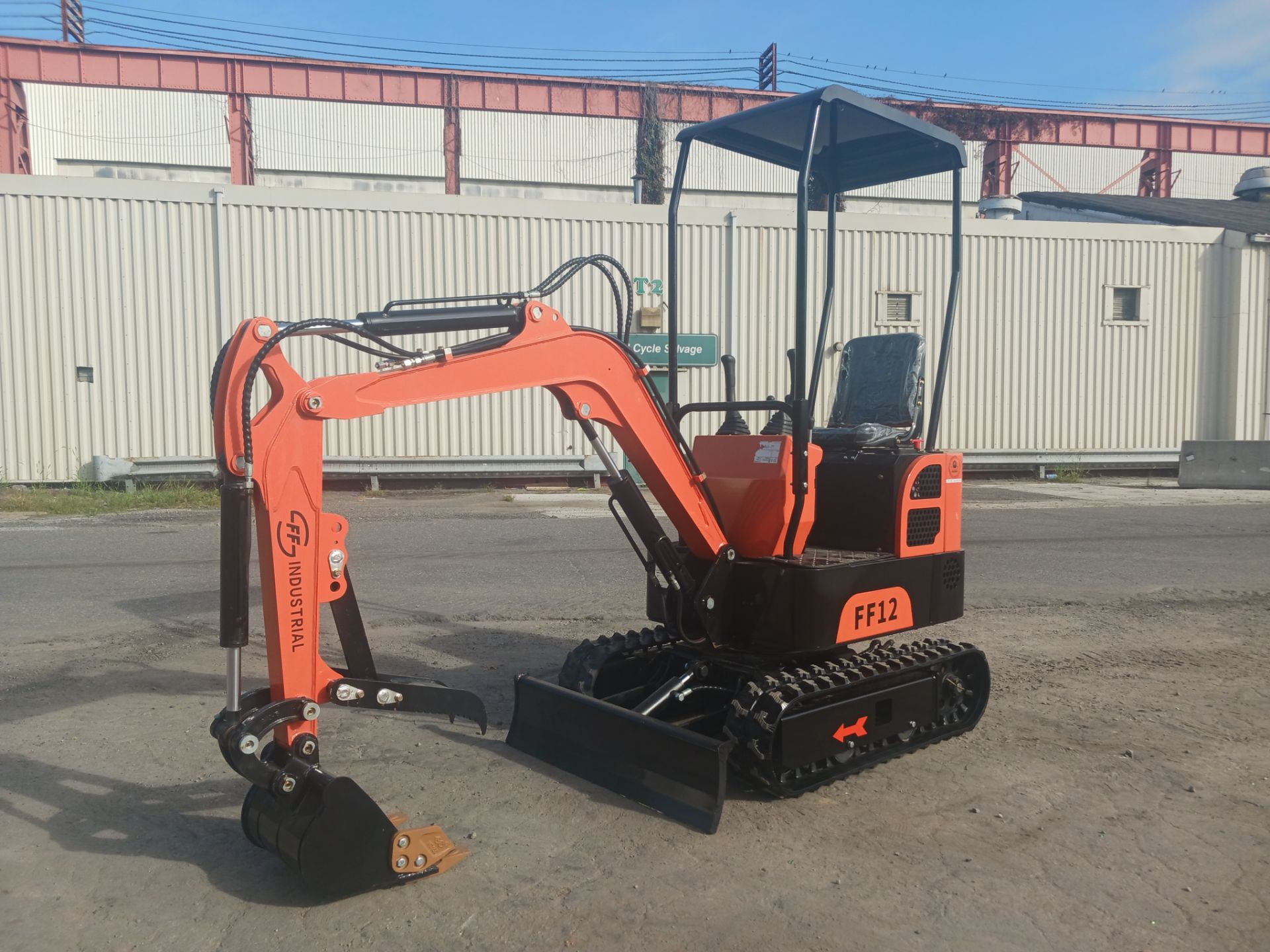 2023 FF Industrial FF-12 Gas Mini Excavator - Image 6 of 16