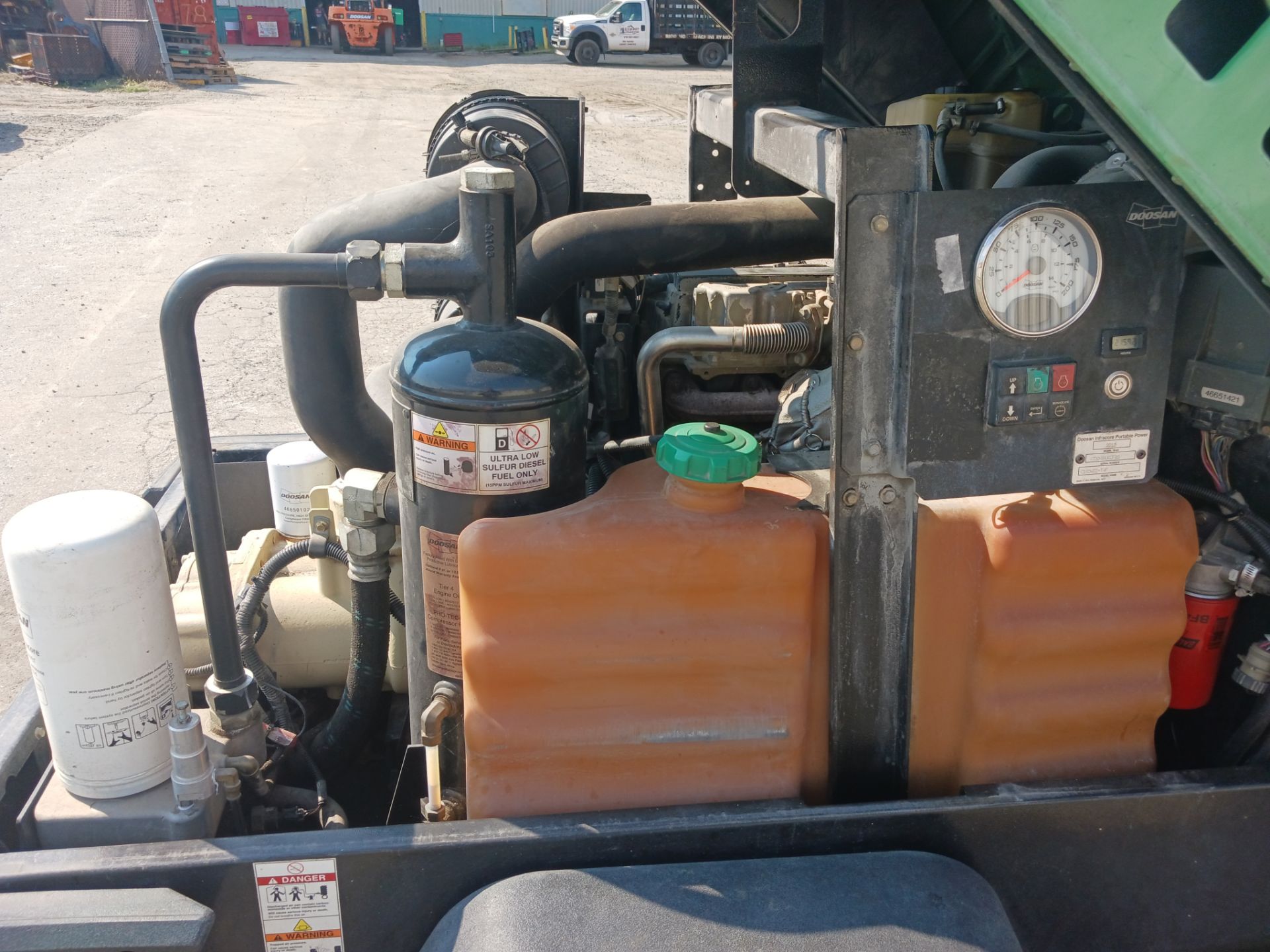 2015 Doosan C185 Towable Air Compressor - Image 10 of 15