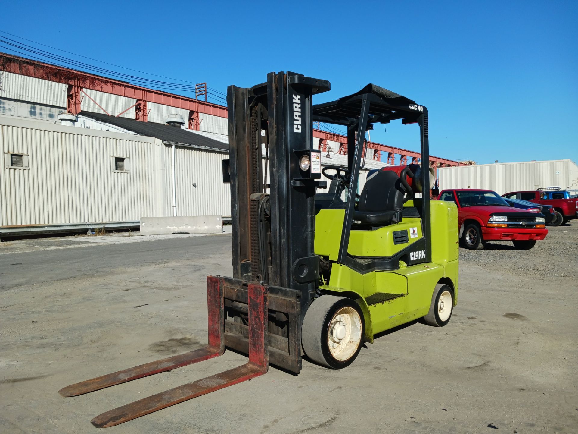 Clark CGC40 8,000lb Forklift - Image 6 of 21