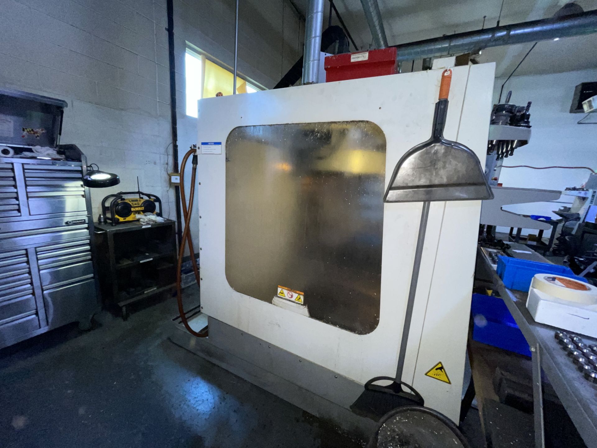 Haas VF-3B Vertical Machining Center (H2) - Image 4 of 27