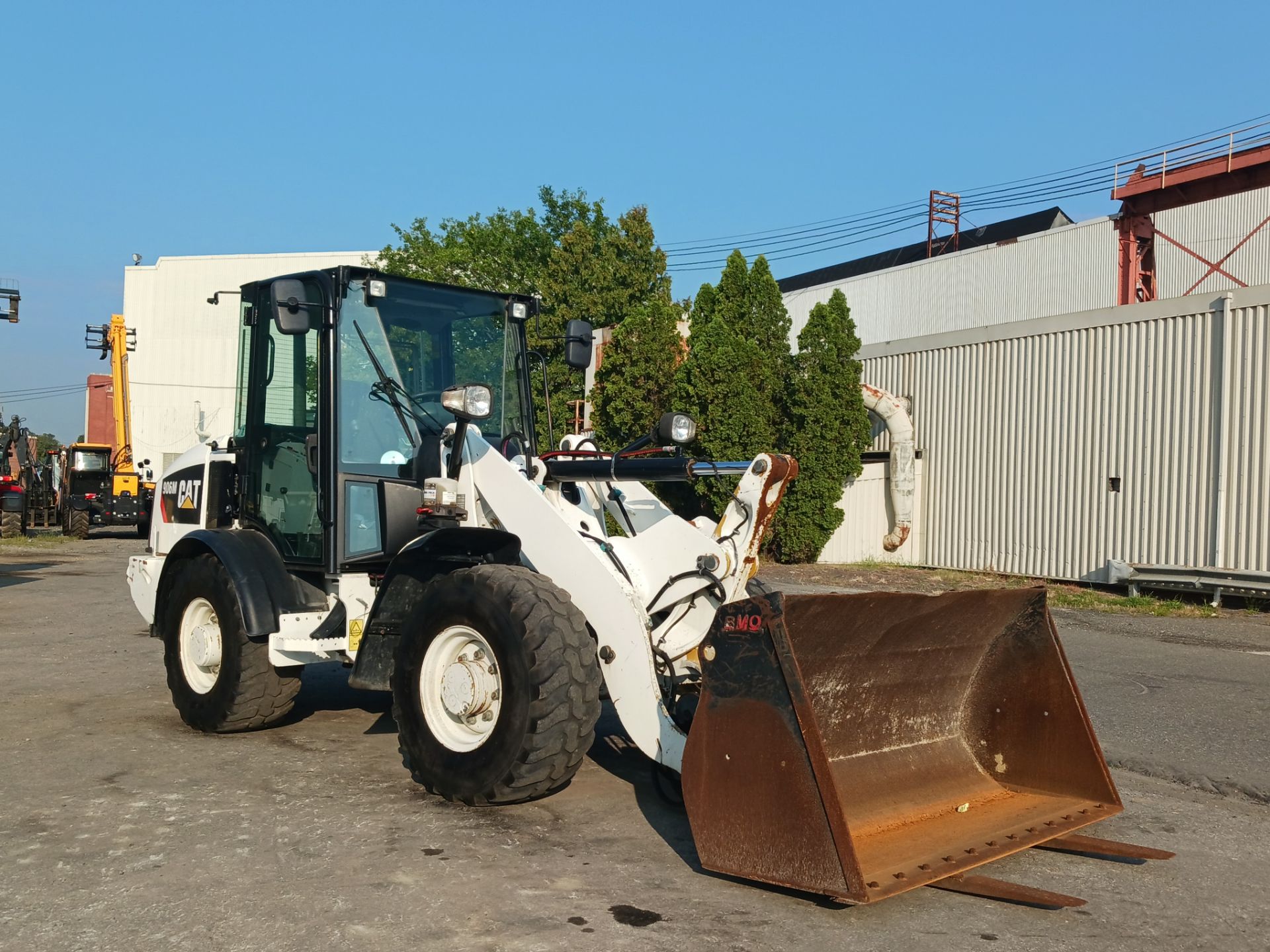 2016 Caterpillar 906M Loader with Forks & Bucket - Image 3 of 14