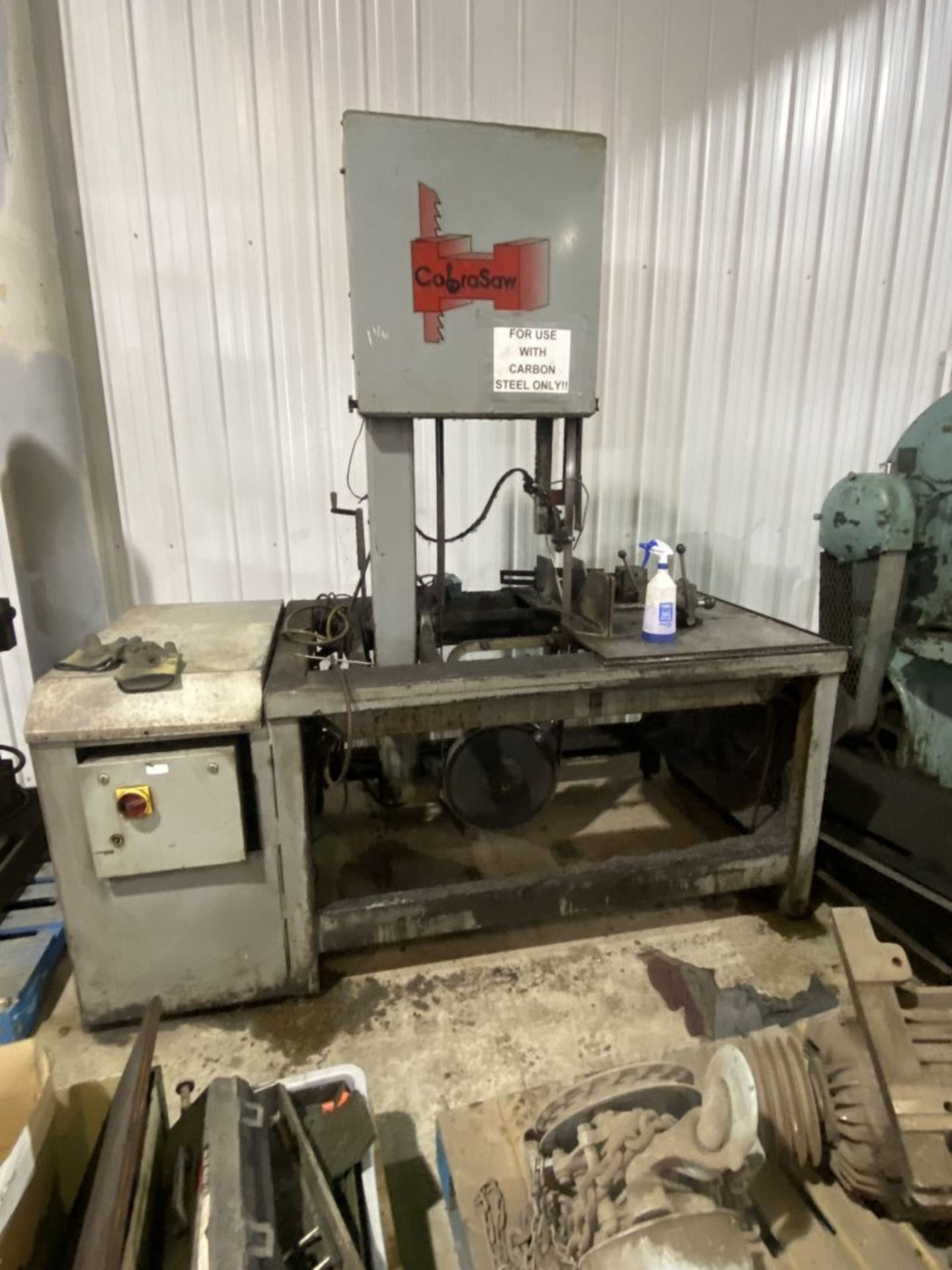 COBRASAW 18IN VERTICAL BANDSAW