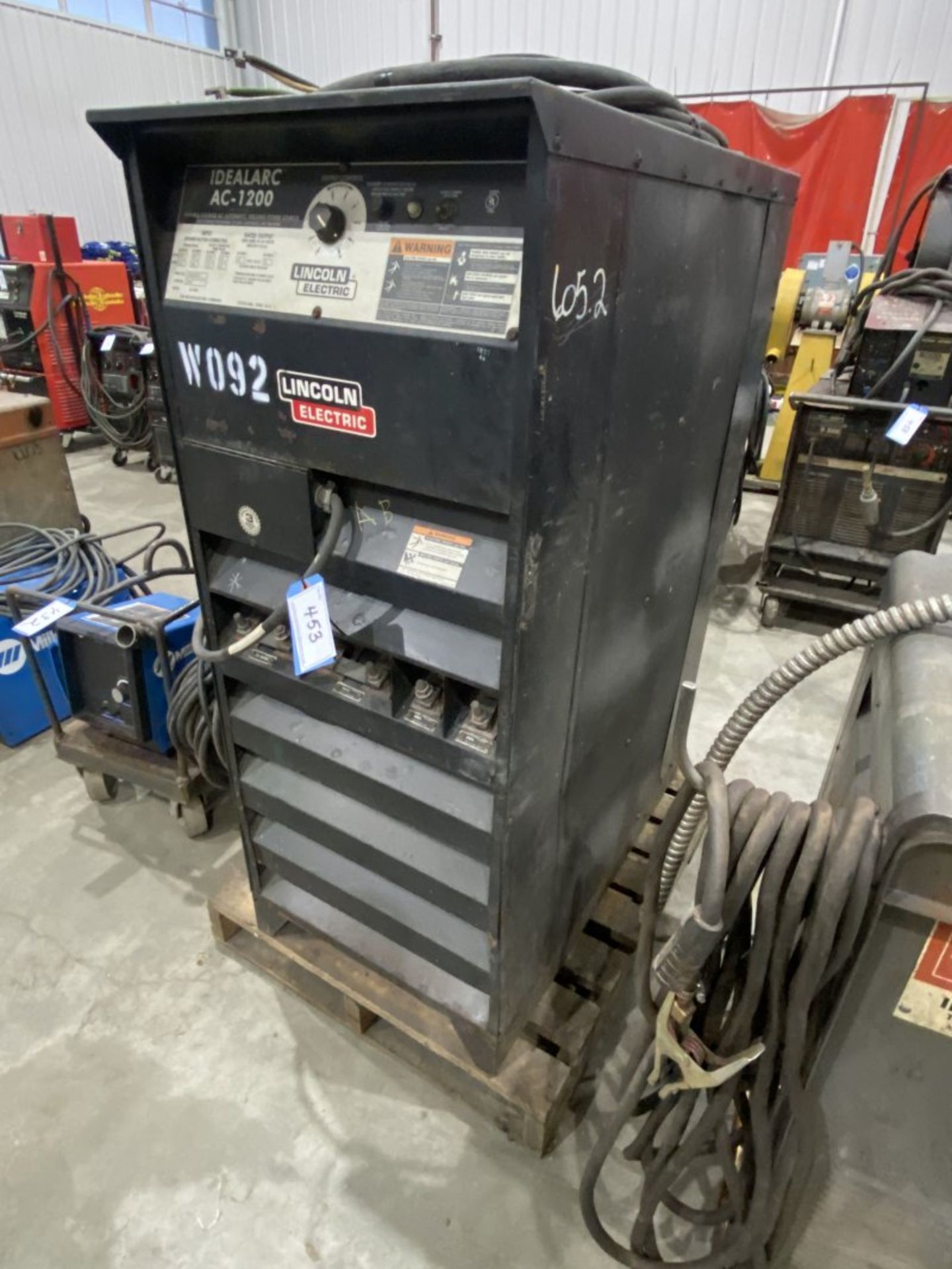 LINCOLN IDEALARC AC-1200 WELD POWER SOURCE