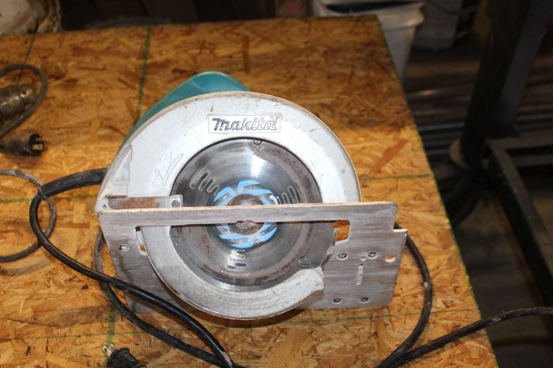 Makita Corded 7.25" Circular Saw