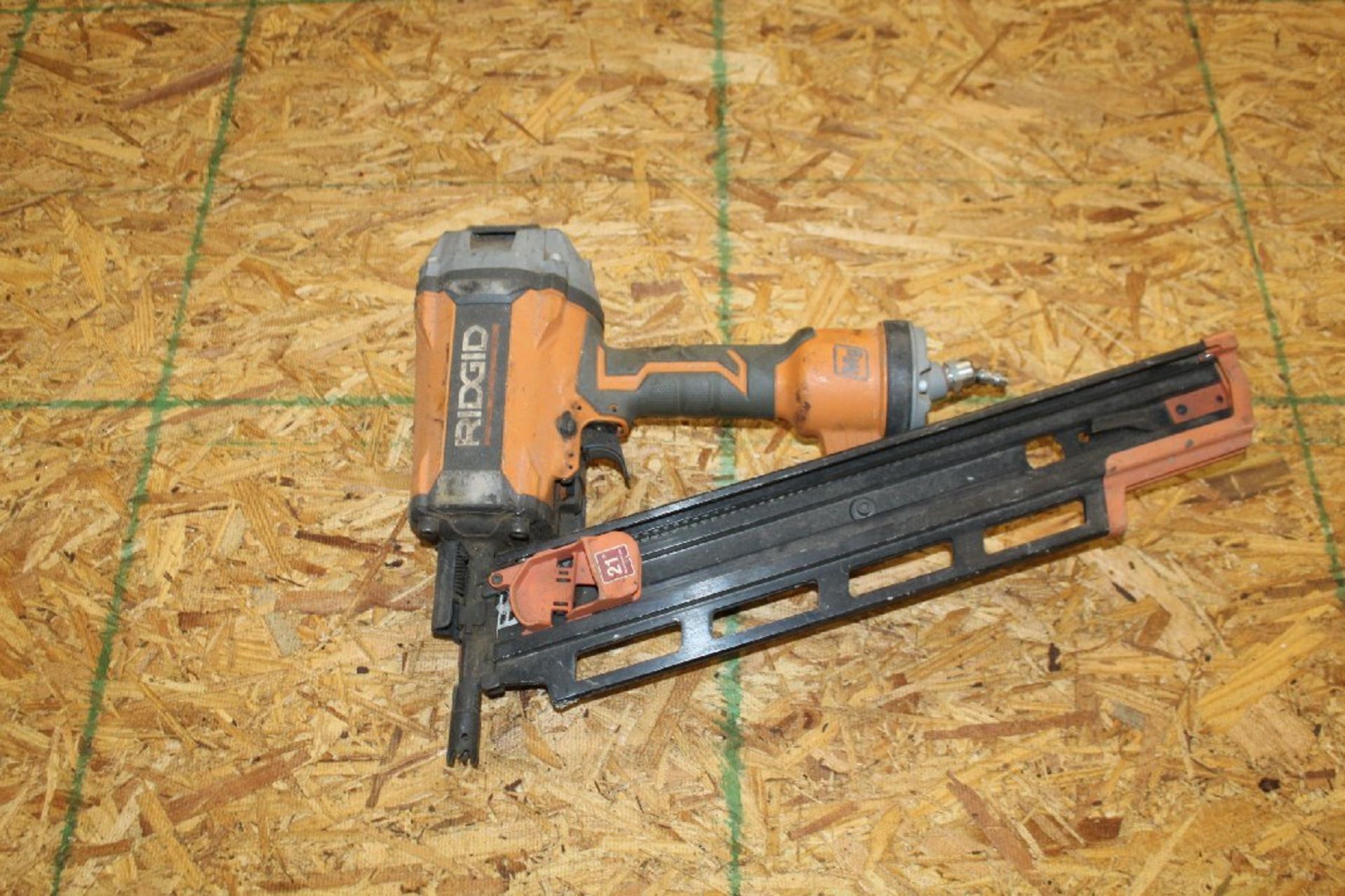 Rigid Pneumatic Framing Nailer