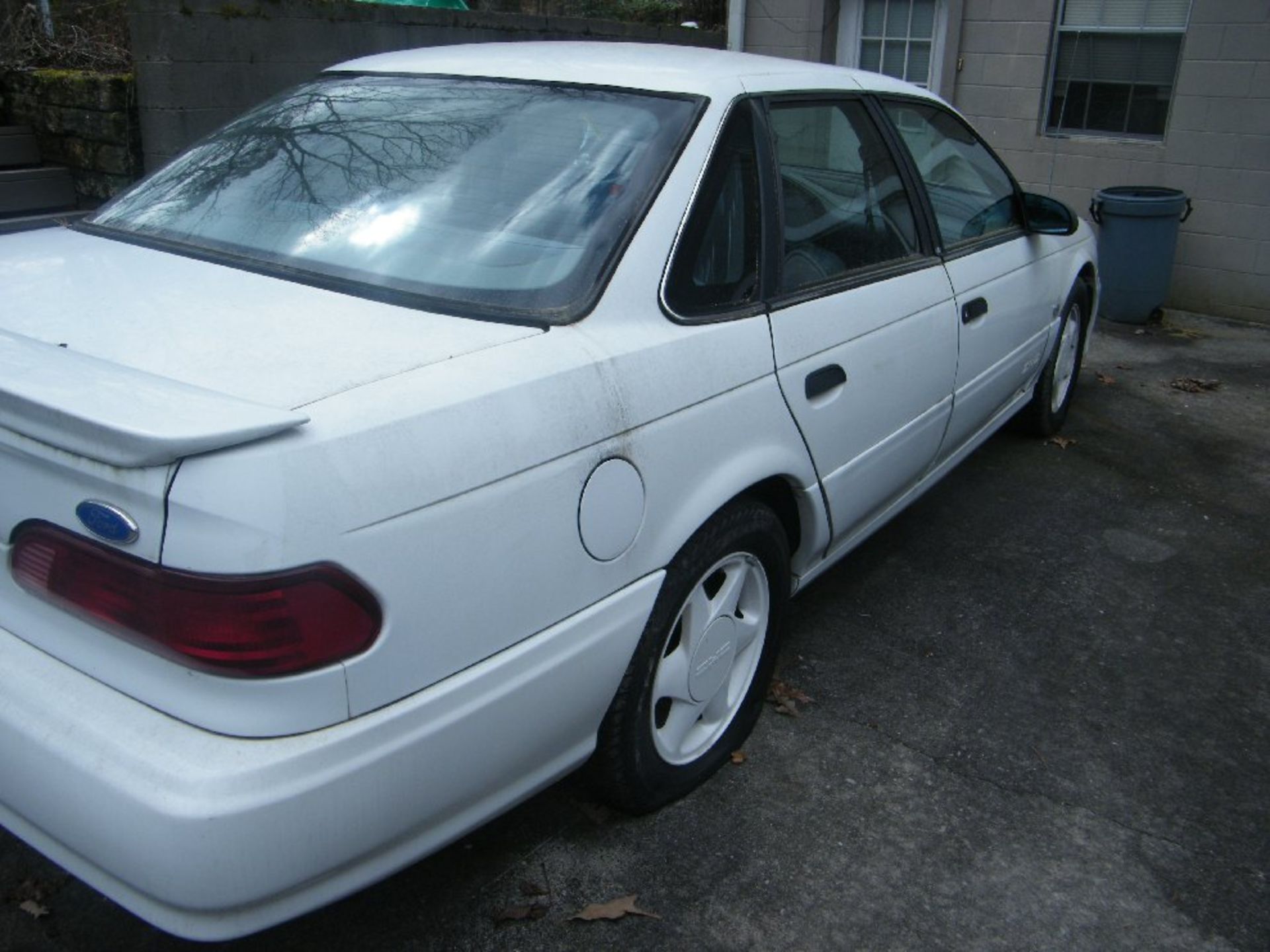 1993 Ford Taurus SHO, Unknown Mileage, A/C, Sunroof, Automatic, White, VIN 1FALP54P8PA185244. TITLE - Image 5 of 11