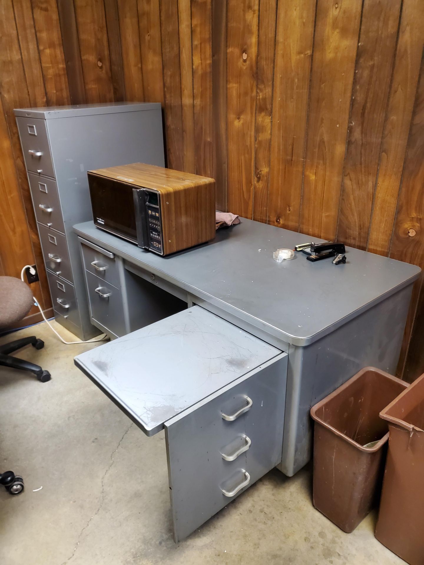 Lot of Assorted Office Furniture - Image 3 of 4