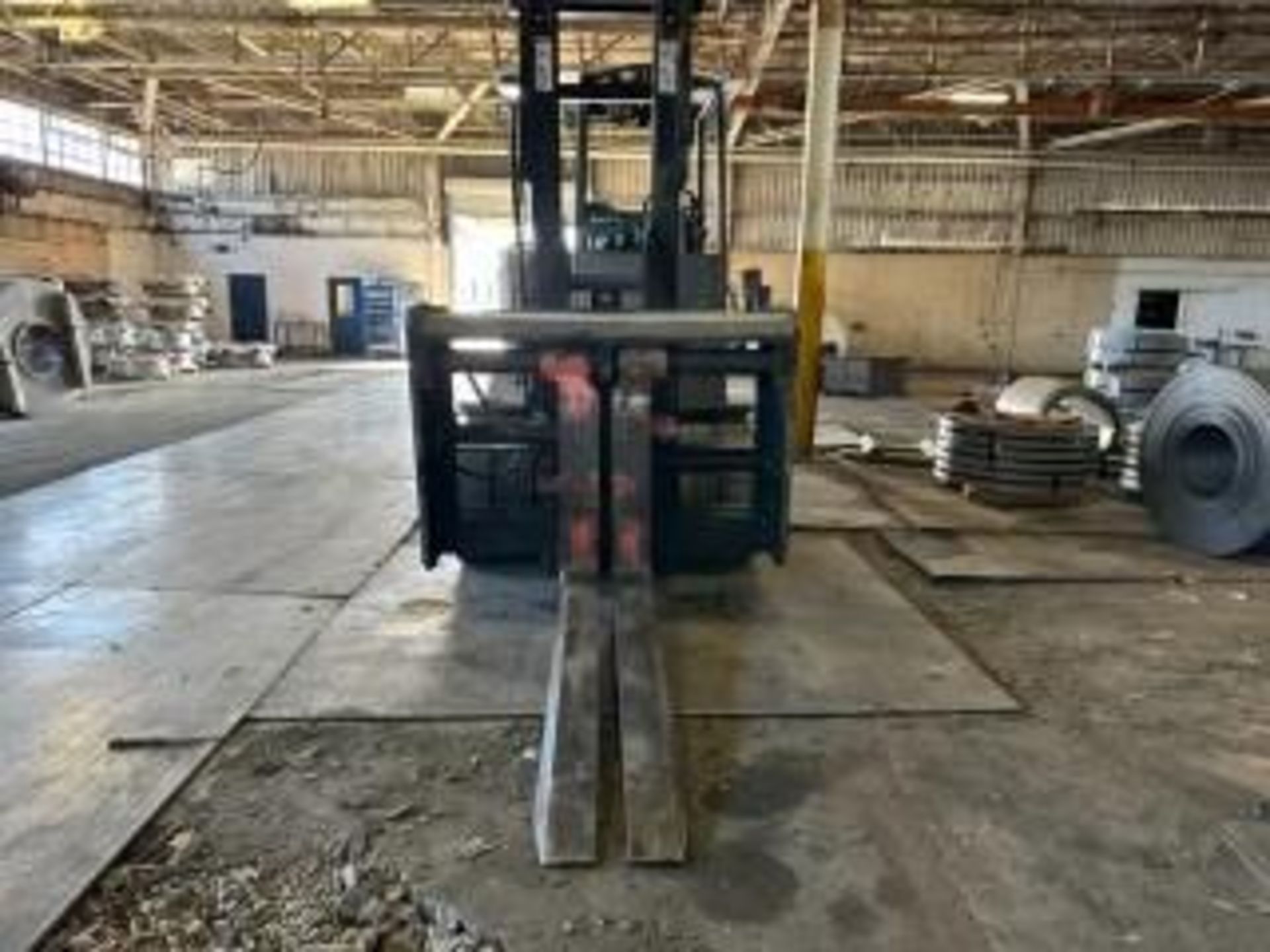 (2018) 55,000 LB. TOYOTA THDC5500-35 PROPANE FORKLIFT. - Image 11 of 20