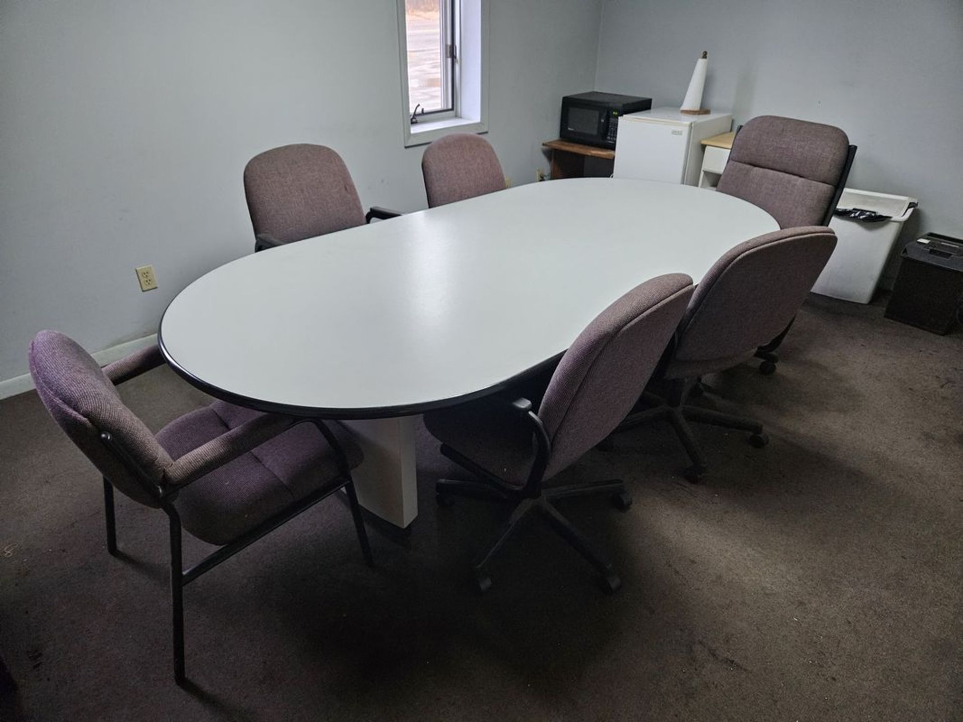 Confrence Table w/ (6) Chairs