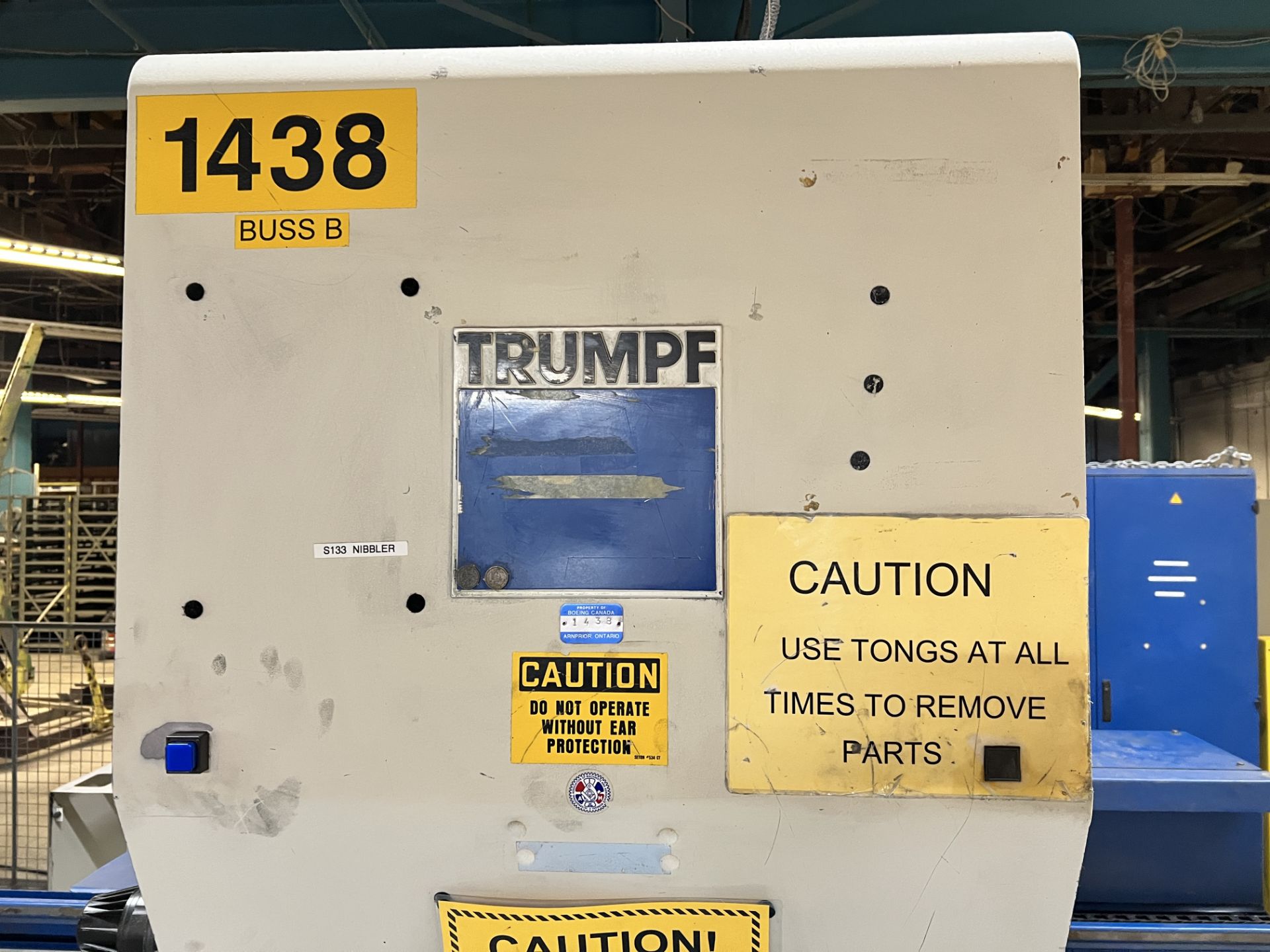 TRUMPF TRUMATIC 260A ROTATION TURRET PUNCHING MACHINE, 28 TONS MAX PUNCH, S/N 5108, 460V, - Image 2 of 6