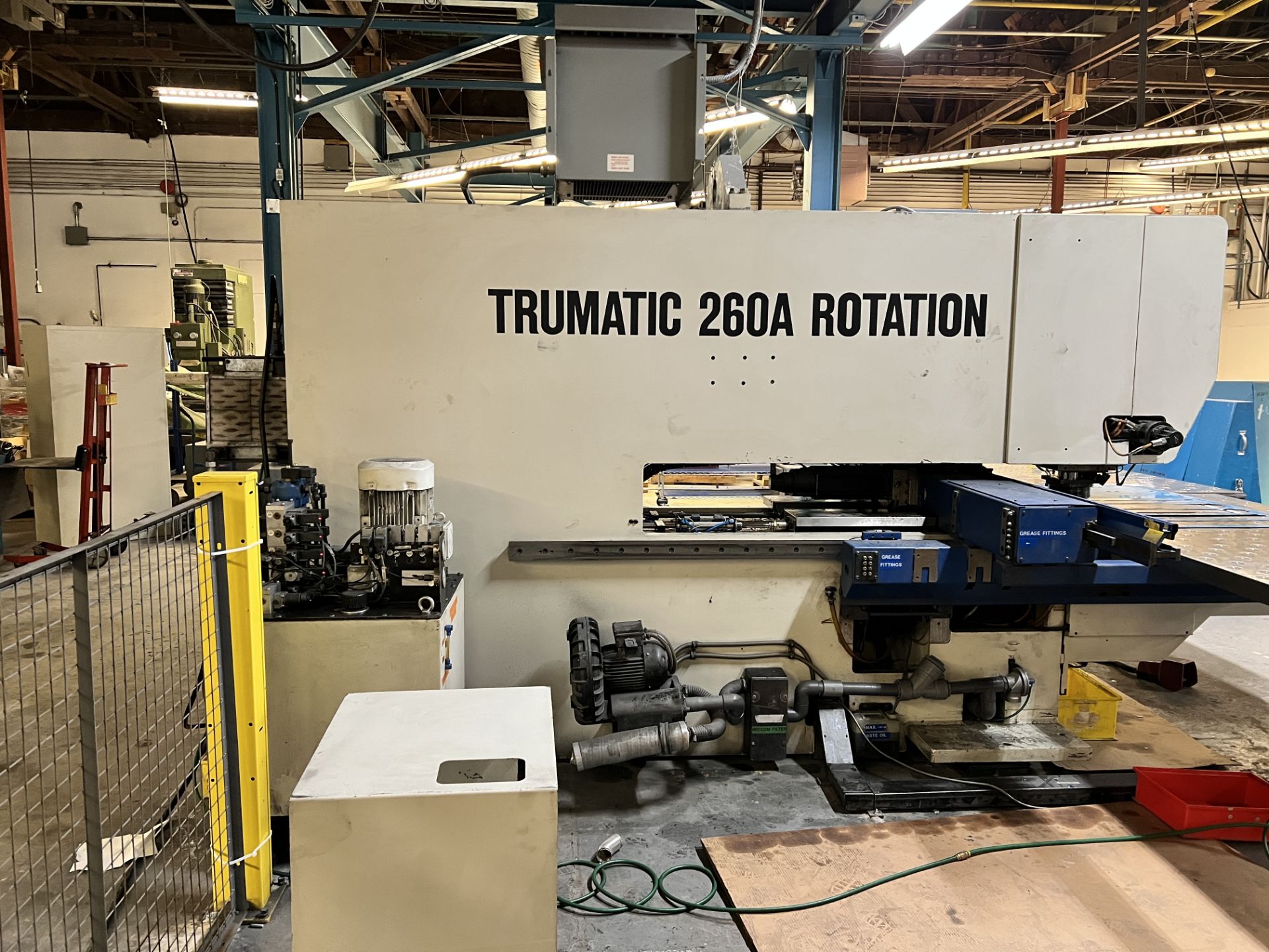TRUMPF TRUMATIC 260A ROTATION TURRET PUNCHING MACHINE, 28 TONS MAX PUNCH, S/N 5108, 460V, - Image 6 of 6