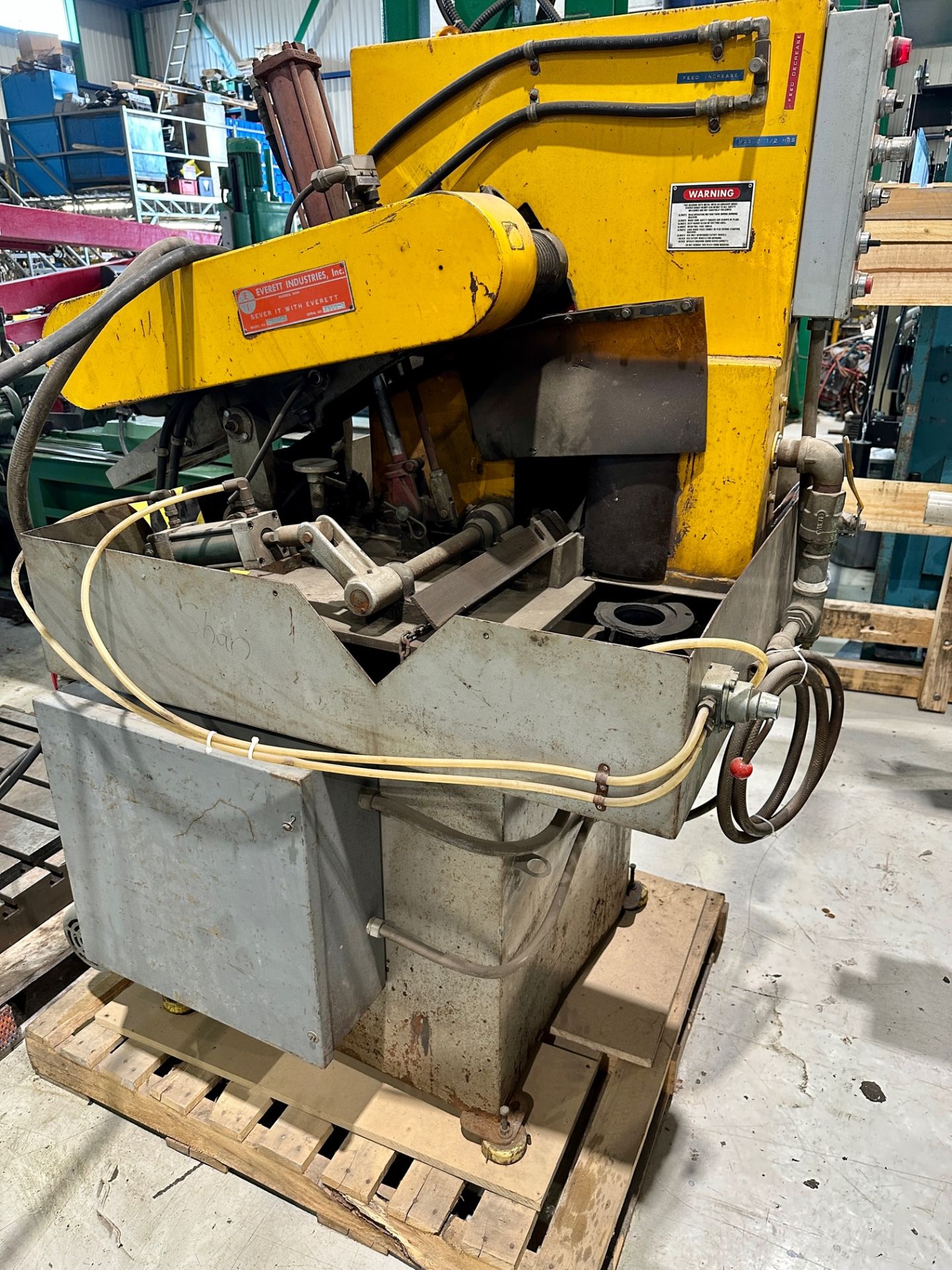 Everett Cold Shaft Saw / Model: 2022 / SN: 7353-5 / Capacity: 20" - Location, Montreal, Quebec