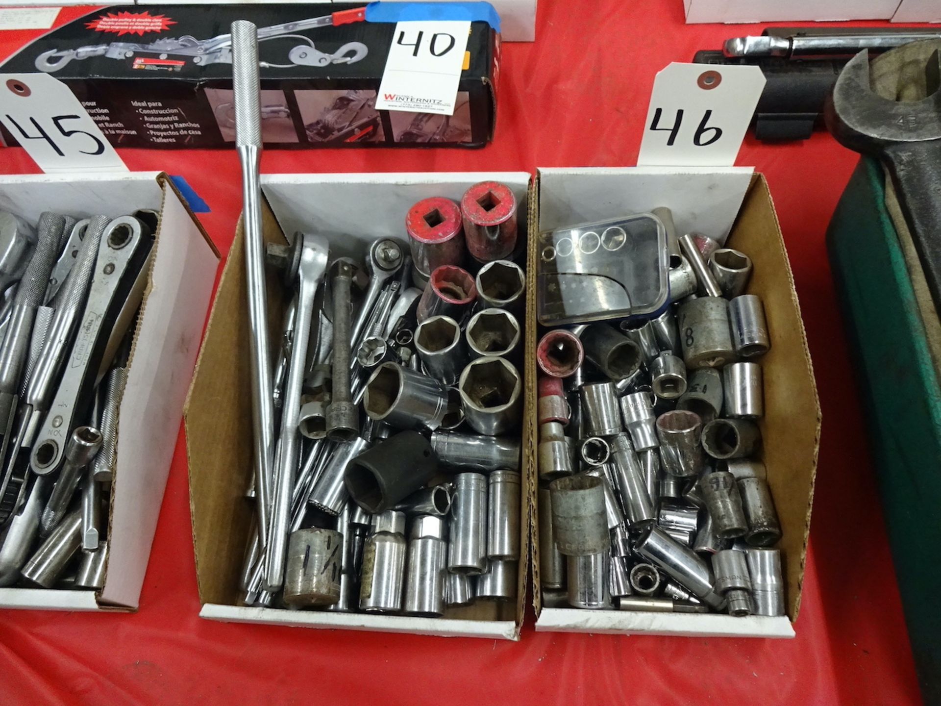 LOT: Assorted Sockets & Ratchets