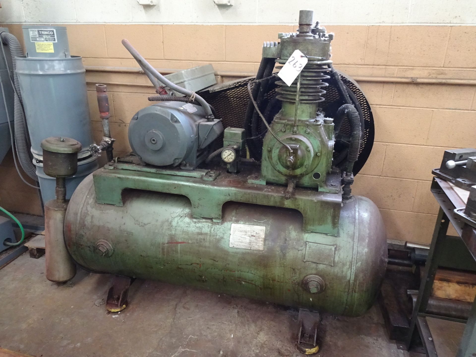 Kellogg American 10 HP Model A352TVX Tank Mounted Air Compressor, S/N 594208 (as taken from