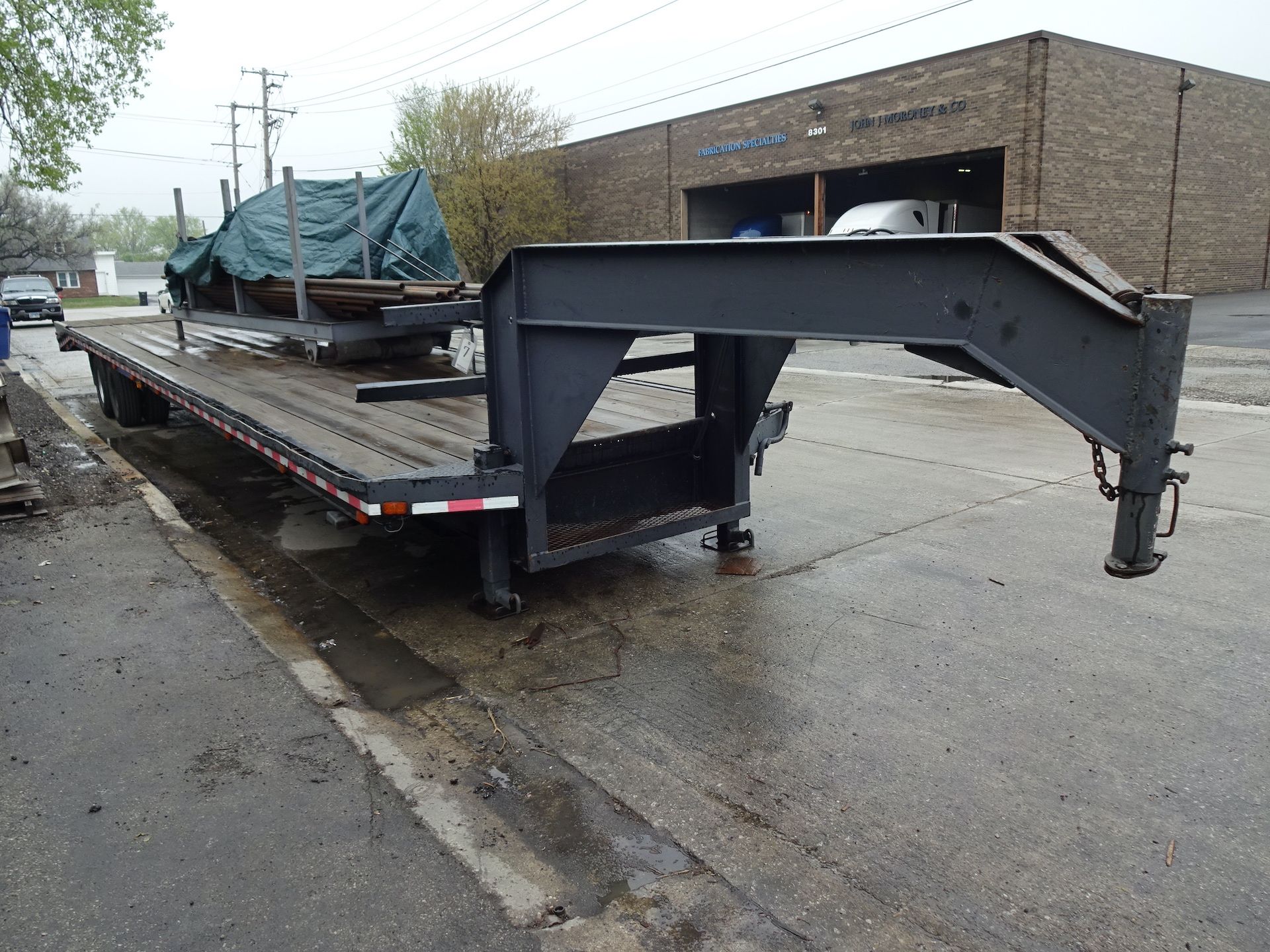 2003 QWS 20,000Lb. Cap. 43 ft. (approx.) Gooseneck Trailer VIN NO. 1Z9GN432631198050, 37 ft. Deck, 6