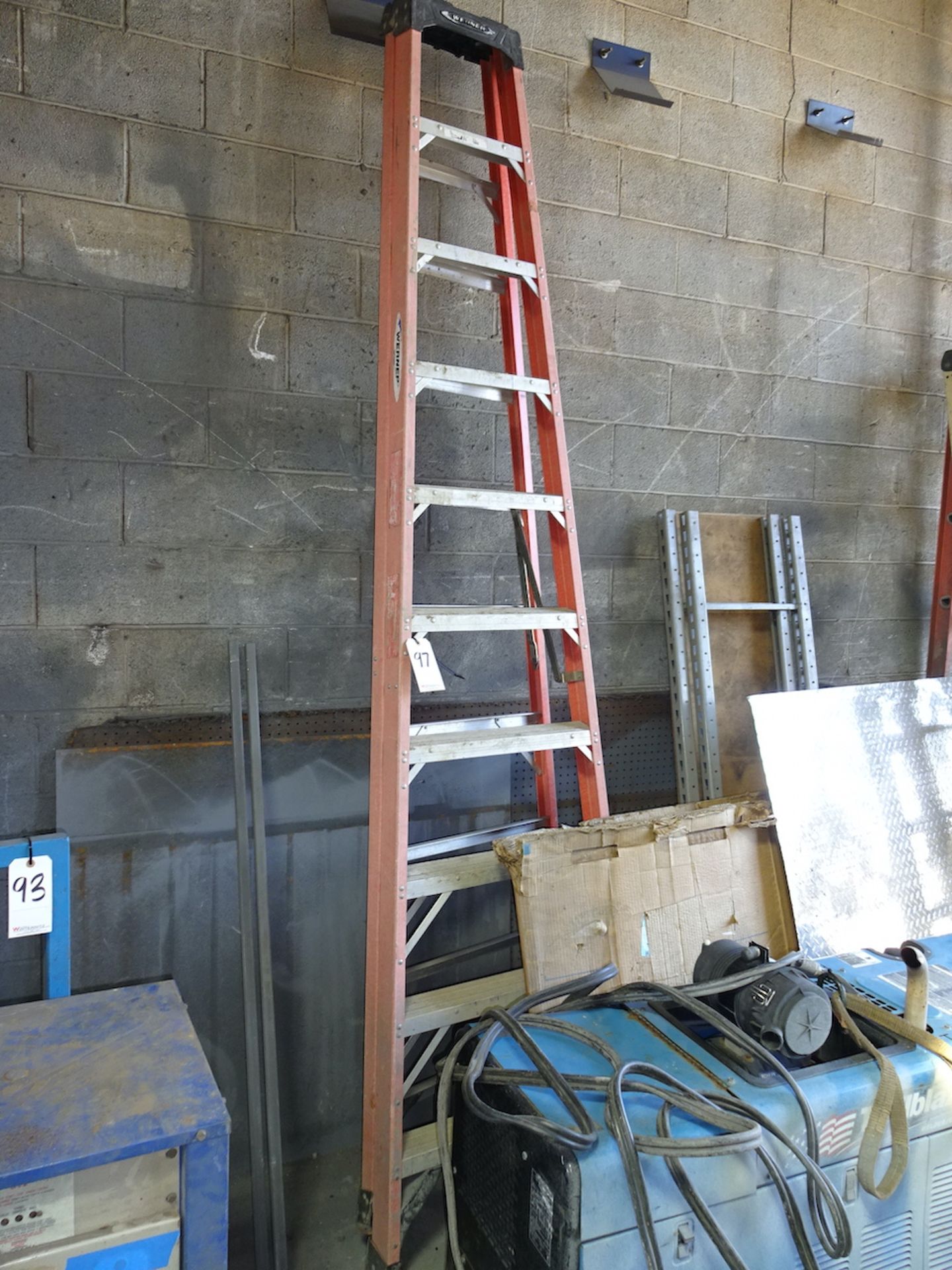 Werner 10 ft. Fiberglass Step Ladder