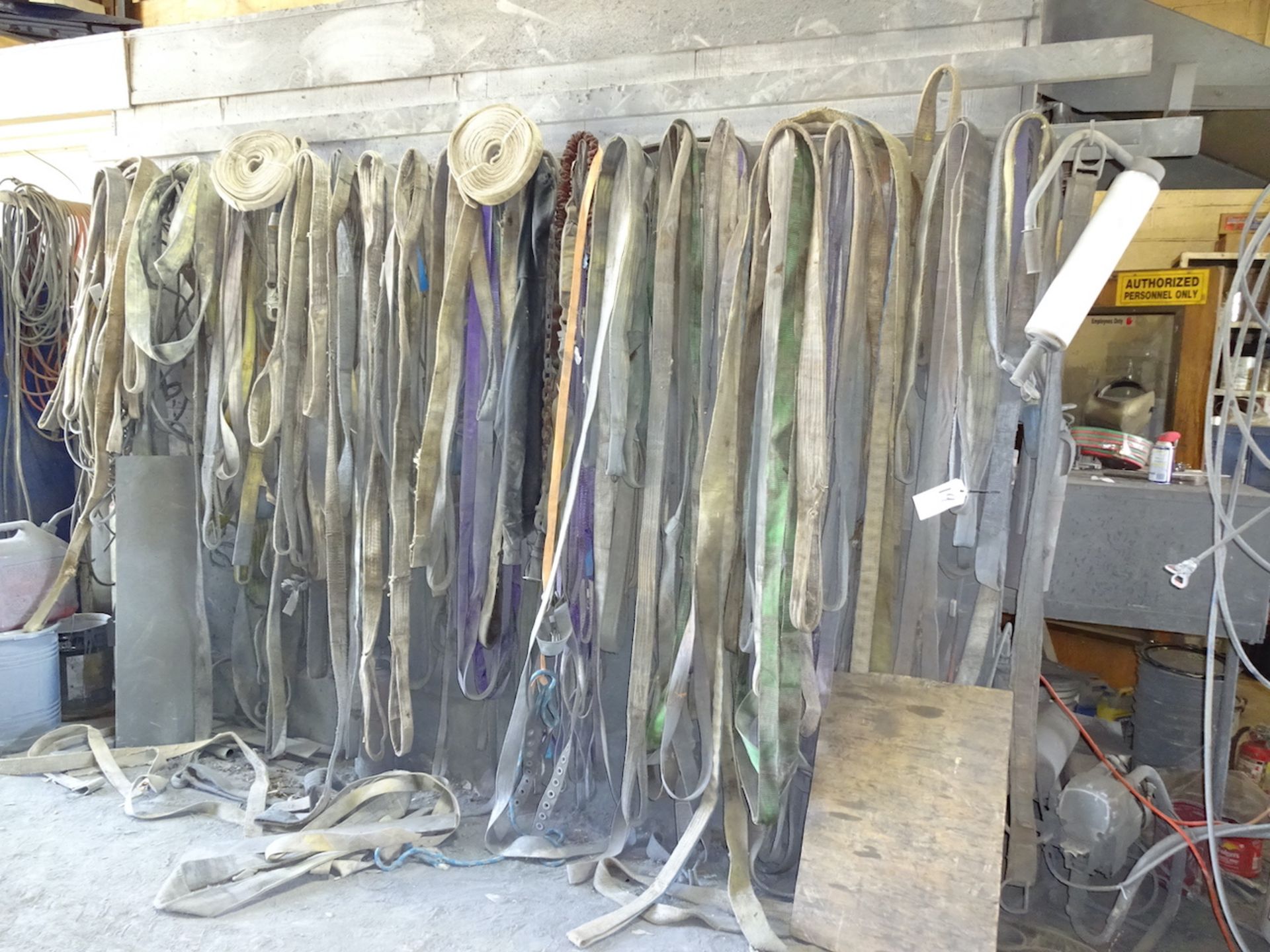 LOT: Assorted Rigging Straps (on wall)