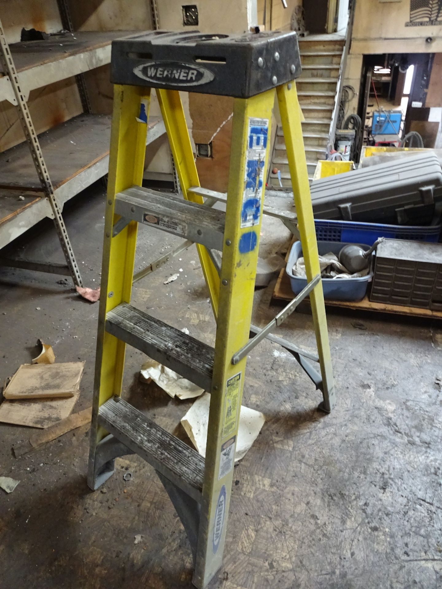 Werner 4 ft. Fiberglass Step Ladder