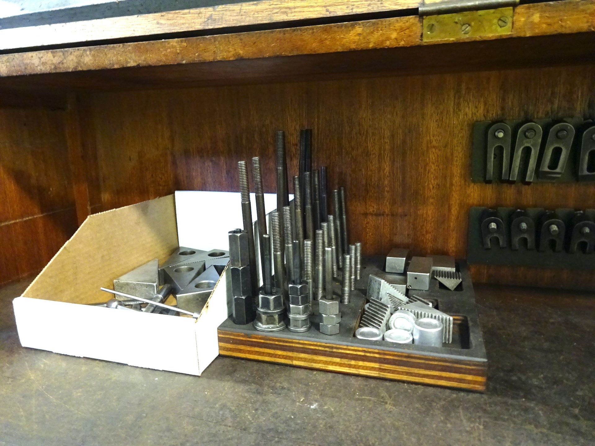 LOT: Moore Tool Cabinet, with Assorted Moore Tooling & Accessories - Image 3 of 7