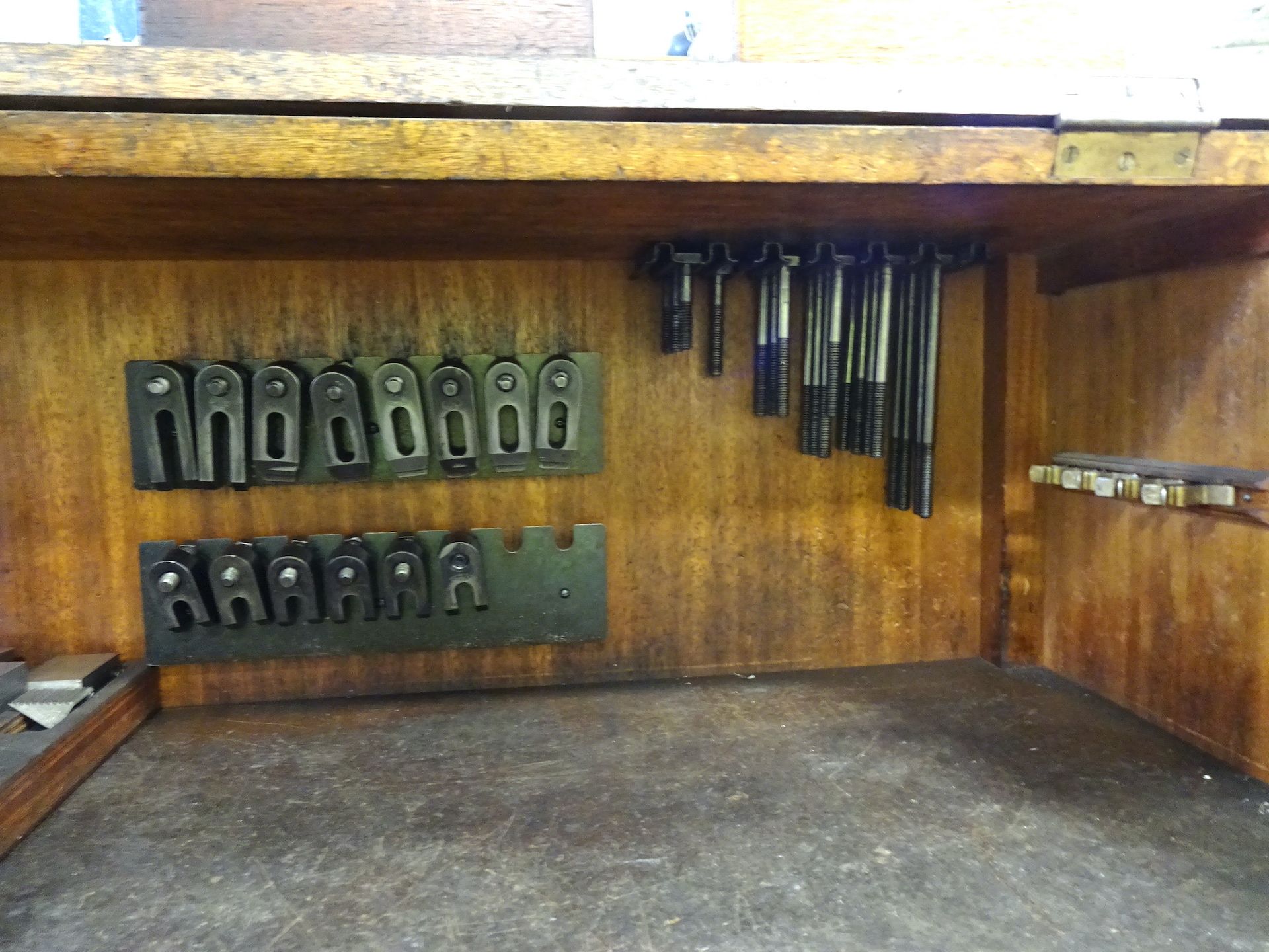 LOT: Moore Tool Cabinet, with Assorted Moore Tooling & Accessories - Image 2 of 7