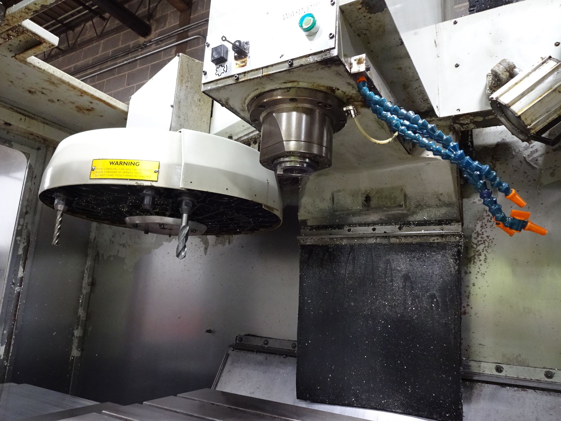 BRIDGEPORT MODEL VMC 800/22 CNC VERTICAL MACHINING CENTER, S/N 800/22-097 (M12), 39 IN. X 19 IN. T- - Image 10 of 15