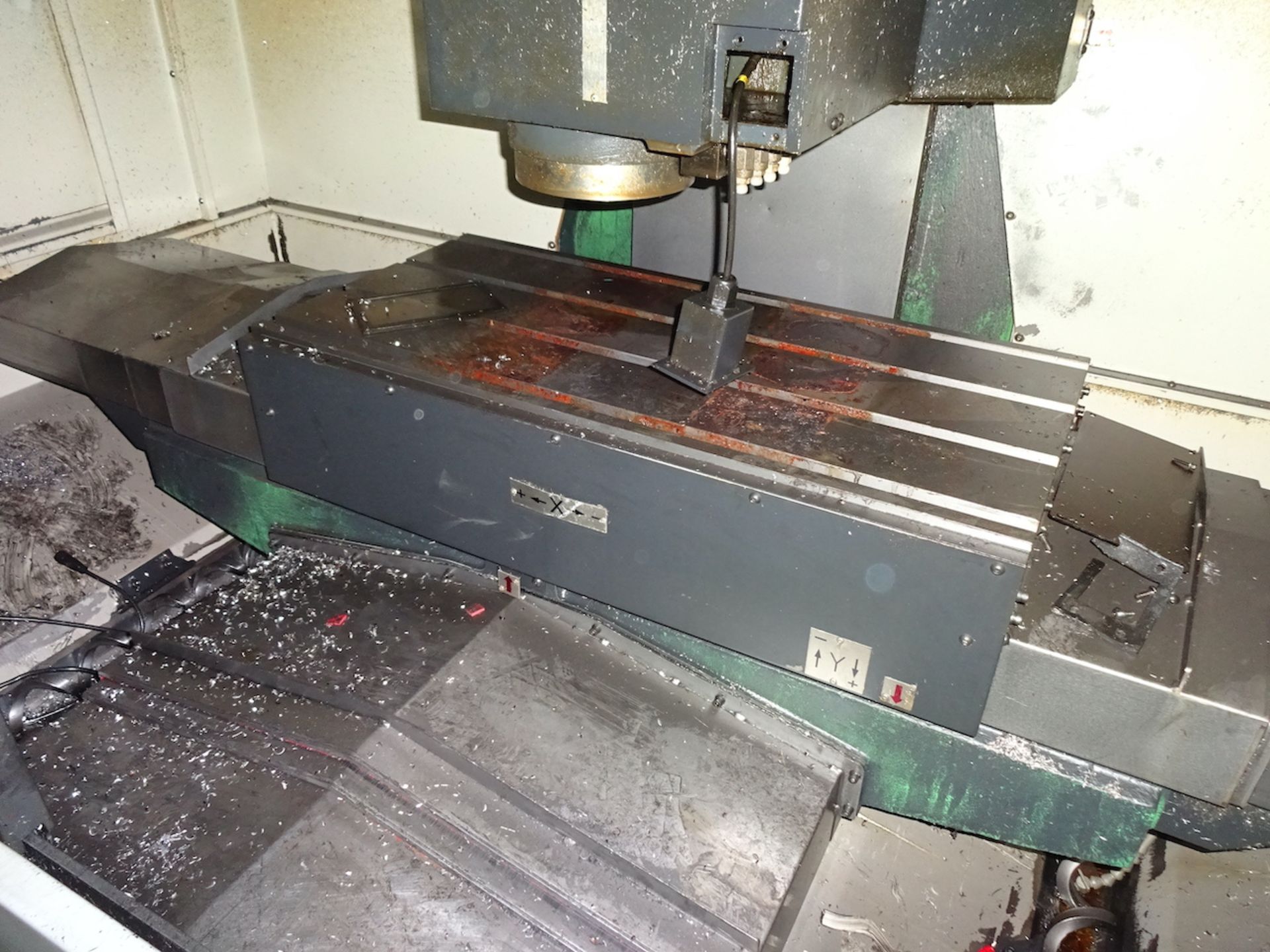 DOOSAN DNM400 VERTICAL MACHINING CENTER (2013) S/N MV0009000896, TABLE 36.2" X 17.1", TABLE LOAD - Image 4 of 11