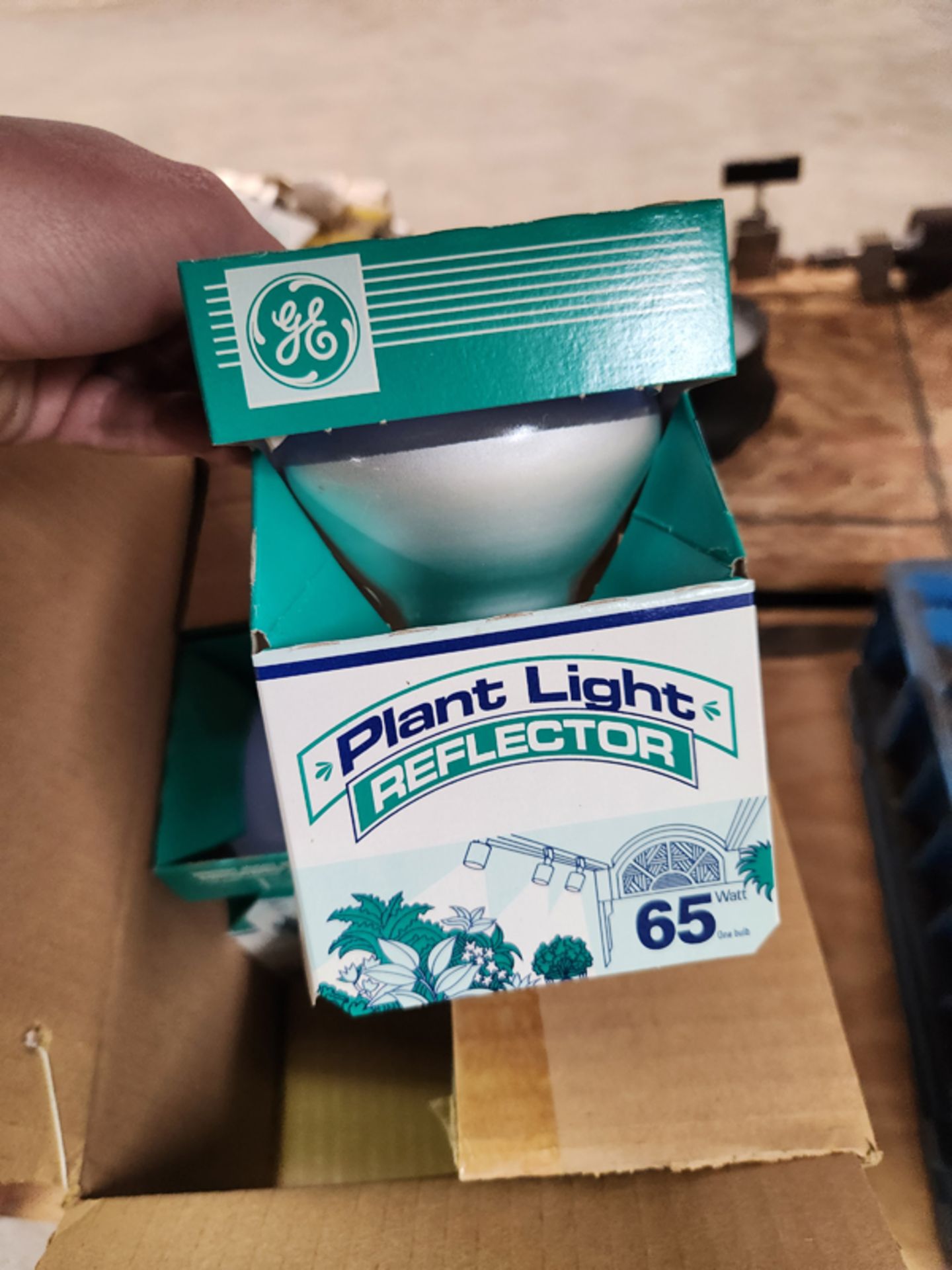 2 BOXES OF GE SPOT LIGHT BULBS - Image 2 of 2