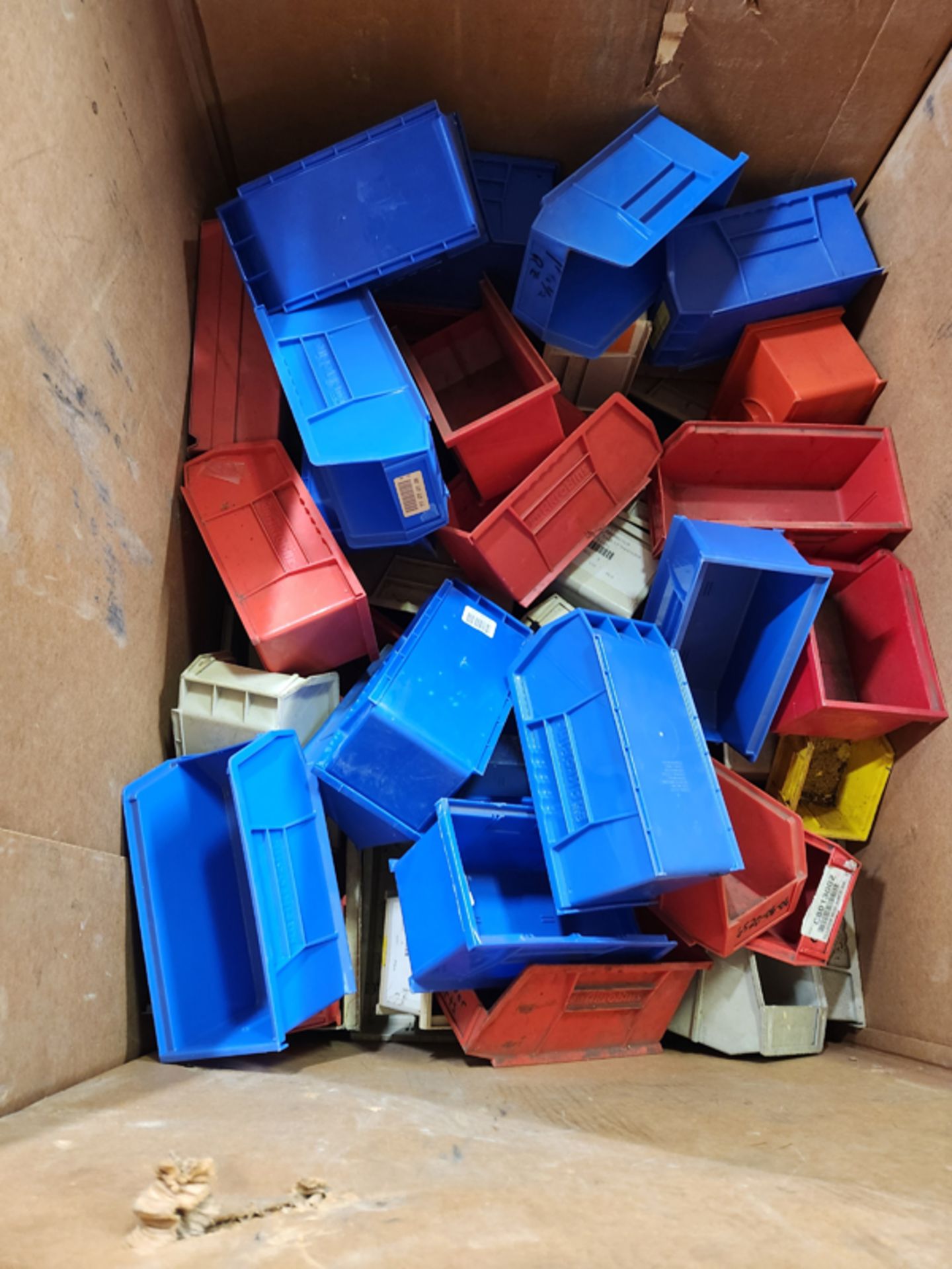 LOT OF PARTS BINS IN GAYLORD BOX - Image 3 of 4