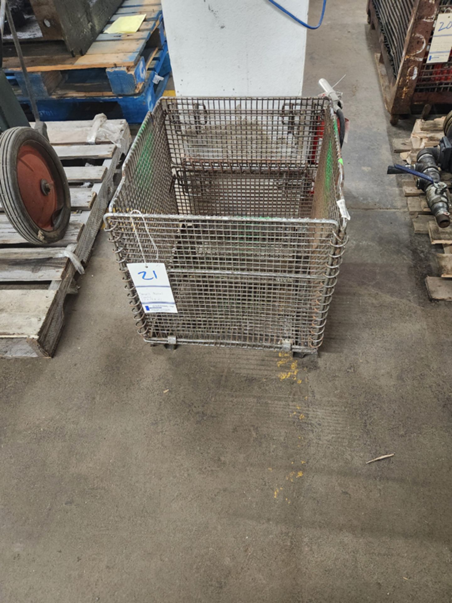 SMALL METAL CRATE 17" X 19" X 21"