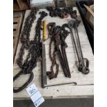 SKID OF CHAINS AND LIFTING ACCESSORIES