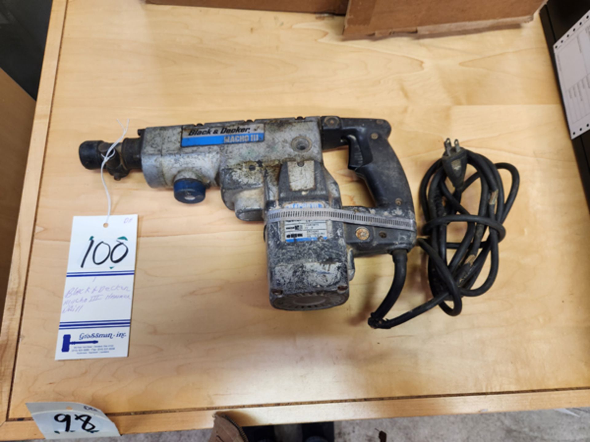 BLACK AND DECKER MACHO III HAMMER DRILL