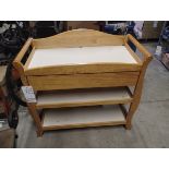 BABY CHANGING TABLE