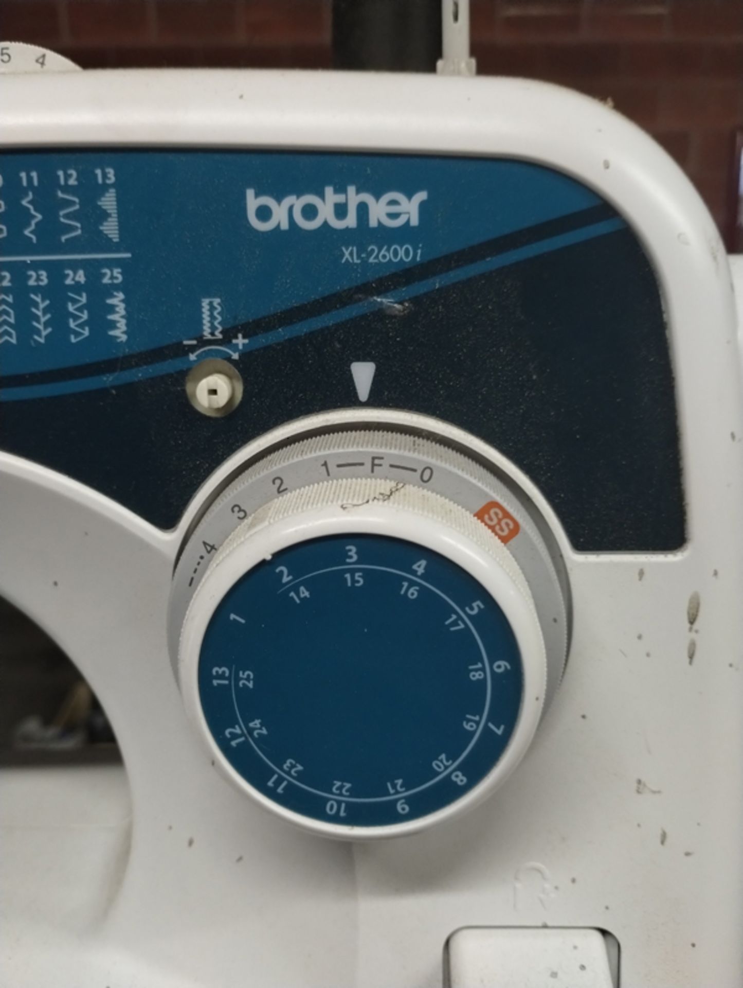 BROTHER XL-2600I SEWING MACHINE - Image 2 of 6