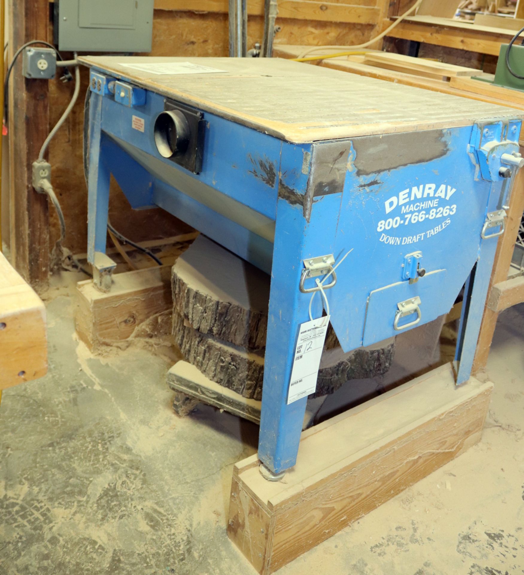 DENRAY DOWNDRAFT SANDING TABLE - Image 2 of 4