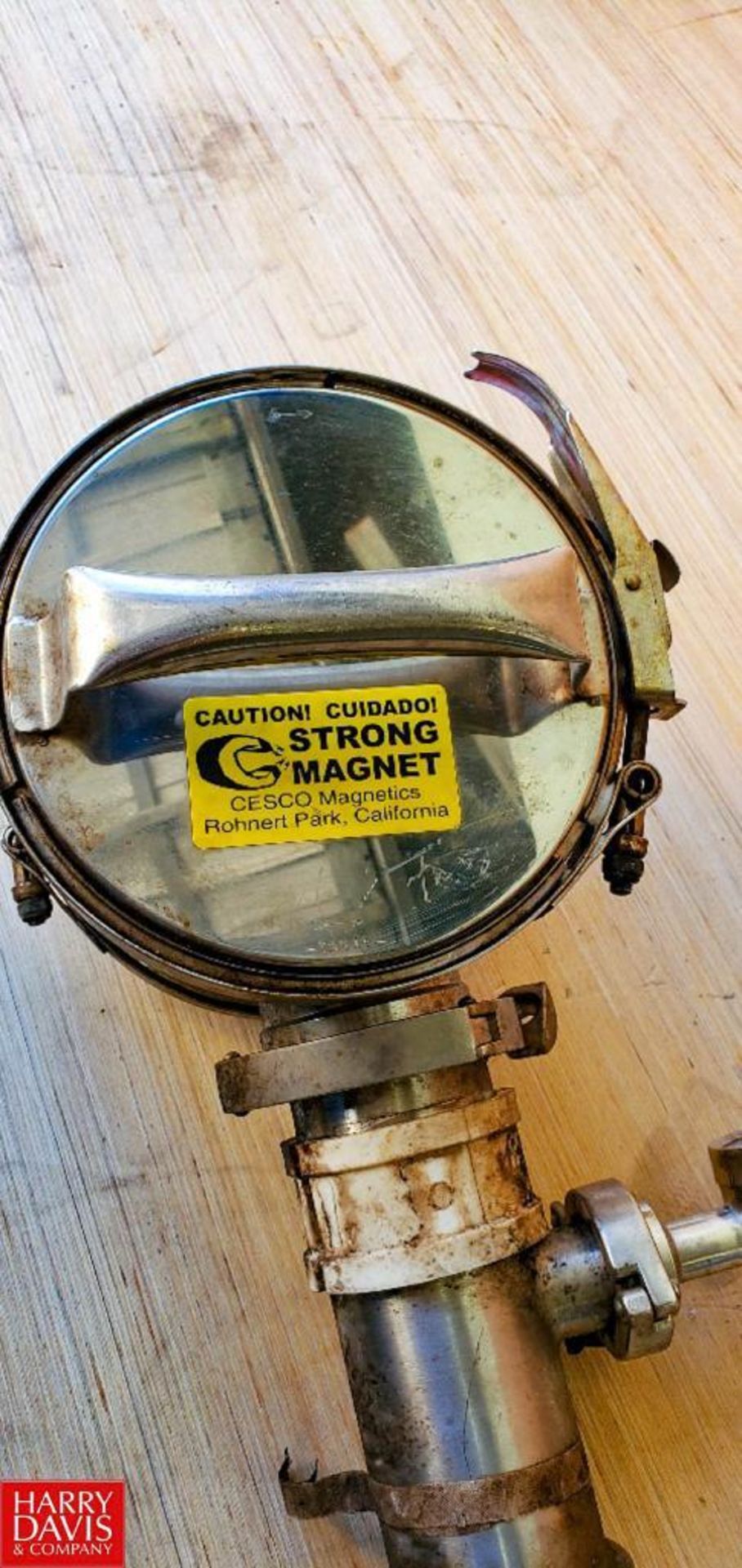 Cesco S/S Magnetic Trap 3" with Saniflow Thermometer (Location: Miami, FL) - Rigging Fee: $40 - Image 3 of 3
