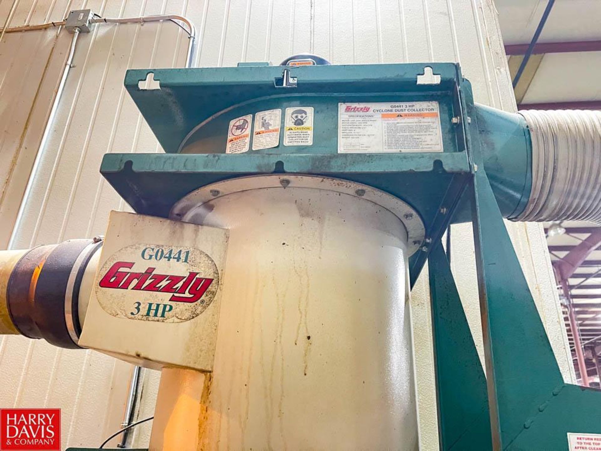 Grizzly 3 HP Dust Collector - Rigging Fee: $250 - Image 2 of 2