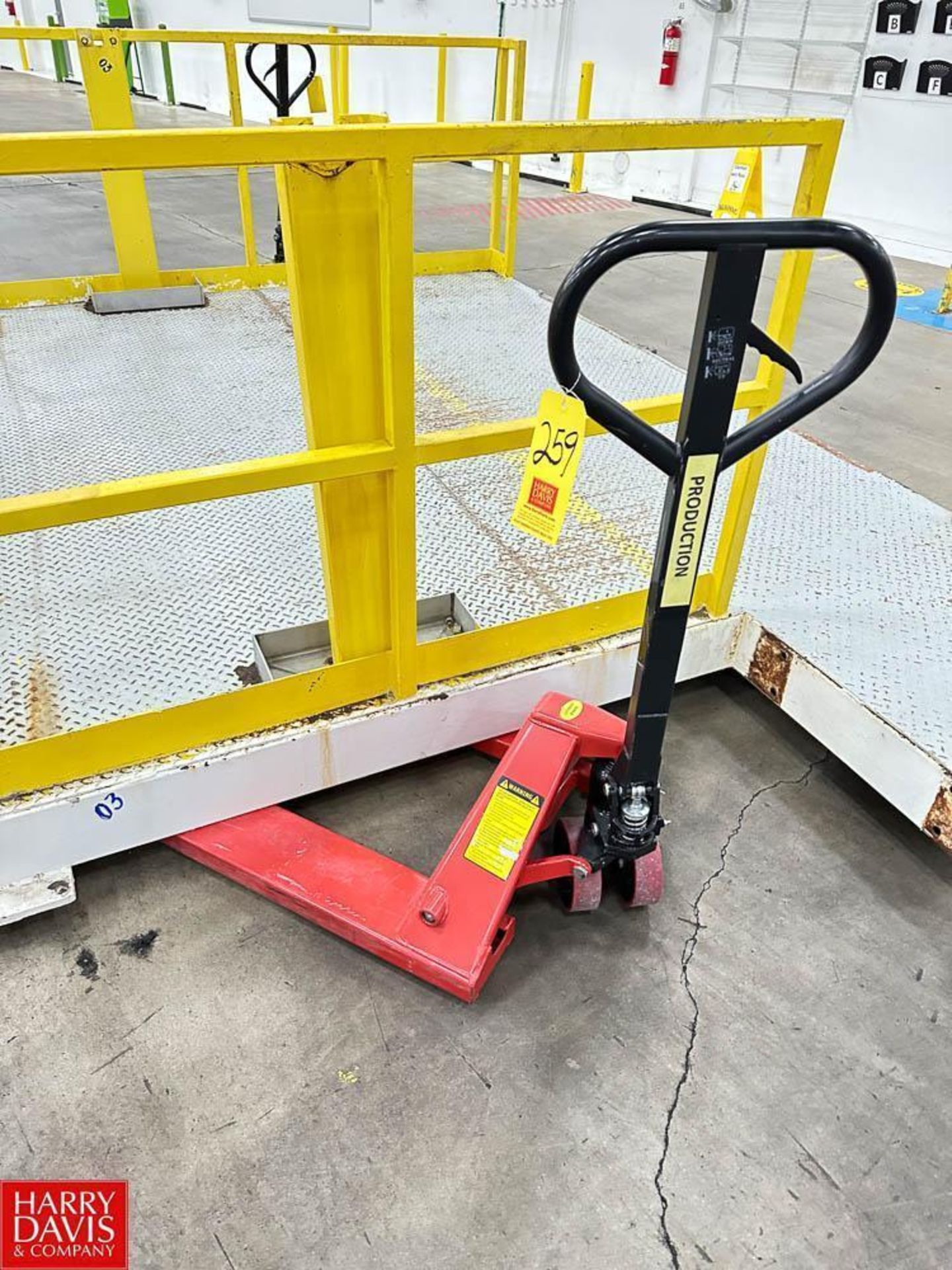 Global Hydraulic Pallet Jack - Rigging Fee: $20