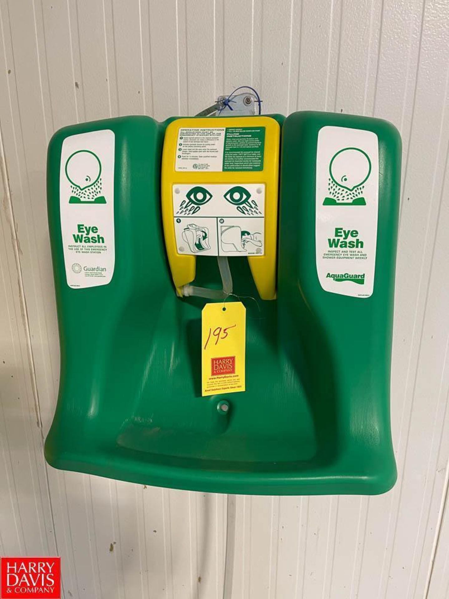 Guardian Wall-Mounted Emergency Eye Wash Stations