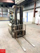 Crown 3,000 LB Electric Fork Lift with 36 Volt Battery - Rigging Fee: $50
