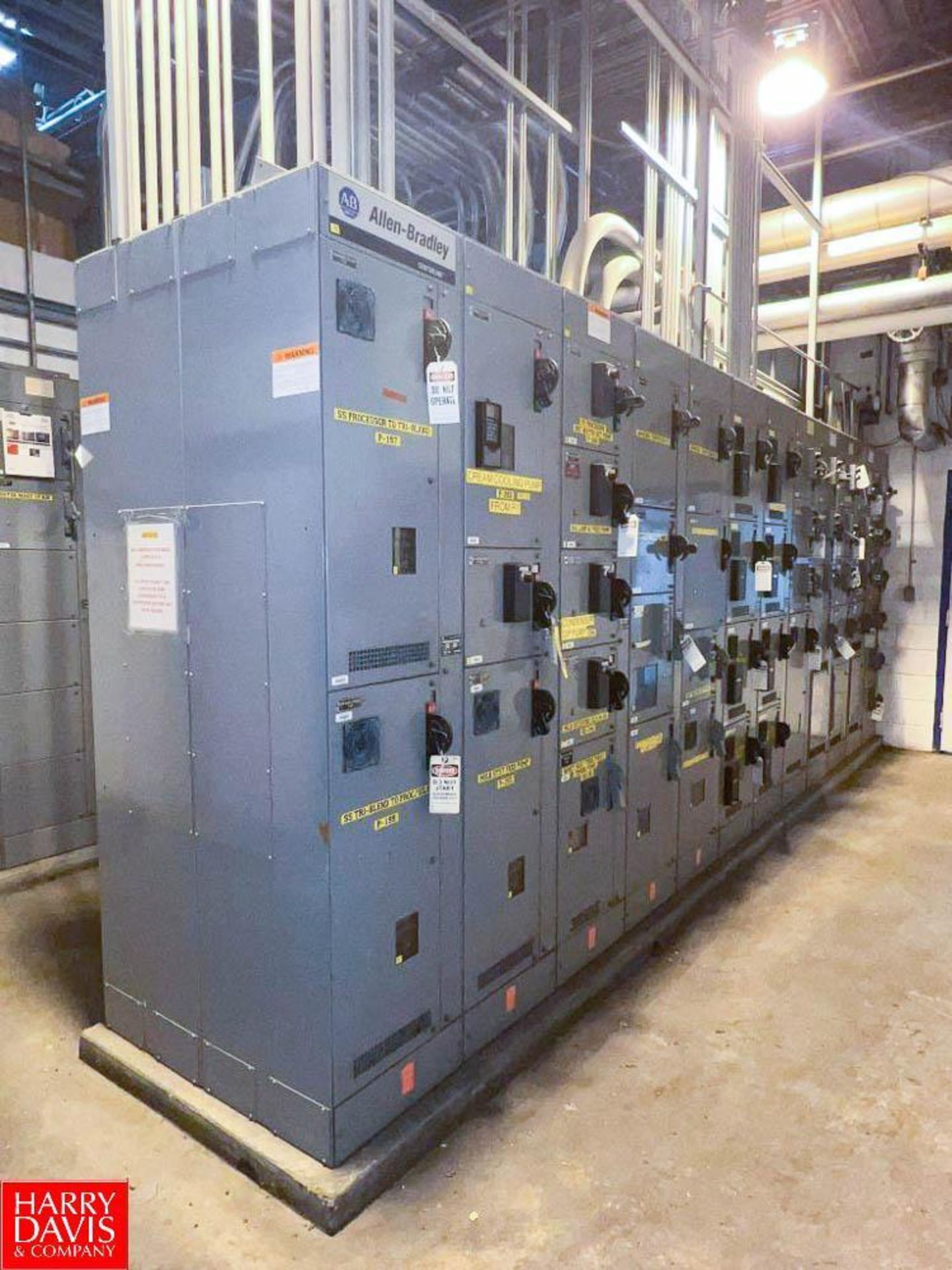 Allen-Bradley Centerline 2100 Motor Control Center, S/N: 2100SC-J5032057/01 with 800 Amp Horizontal