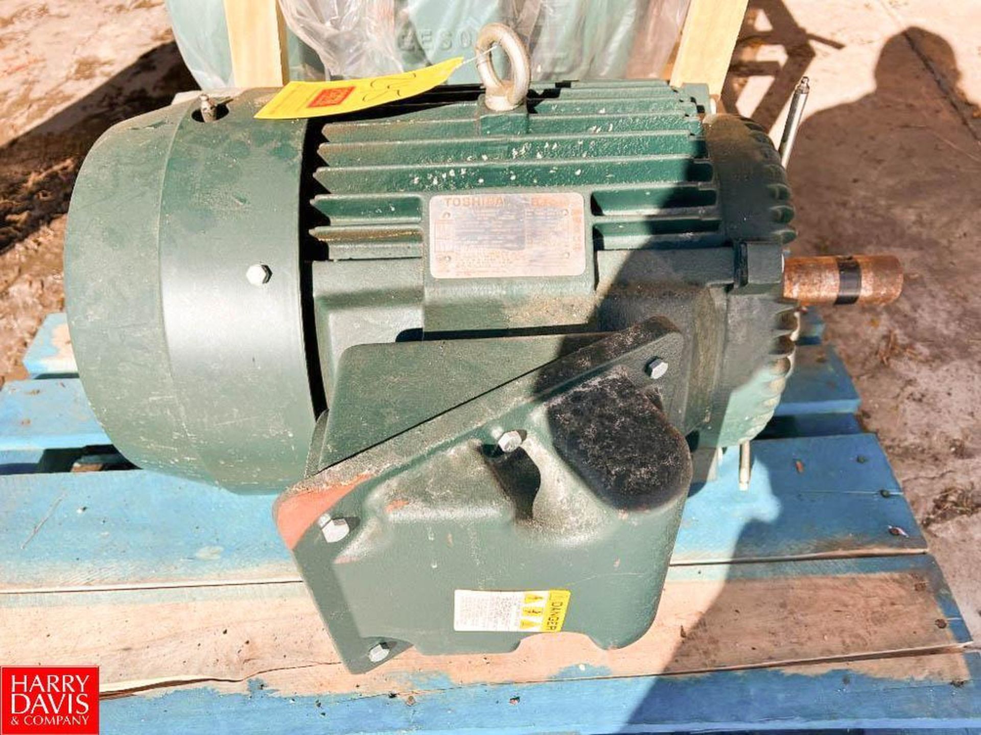 Toshiba 30 HP 1,770 RPM Motor - Rigging Fee: $75