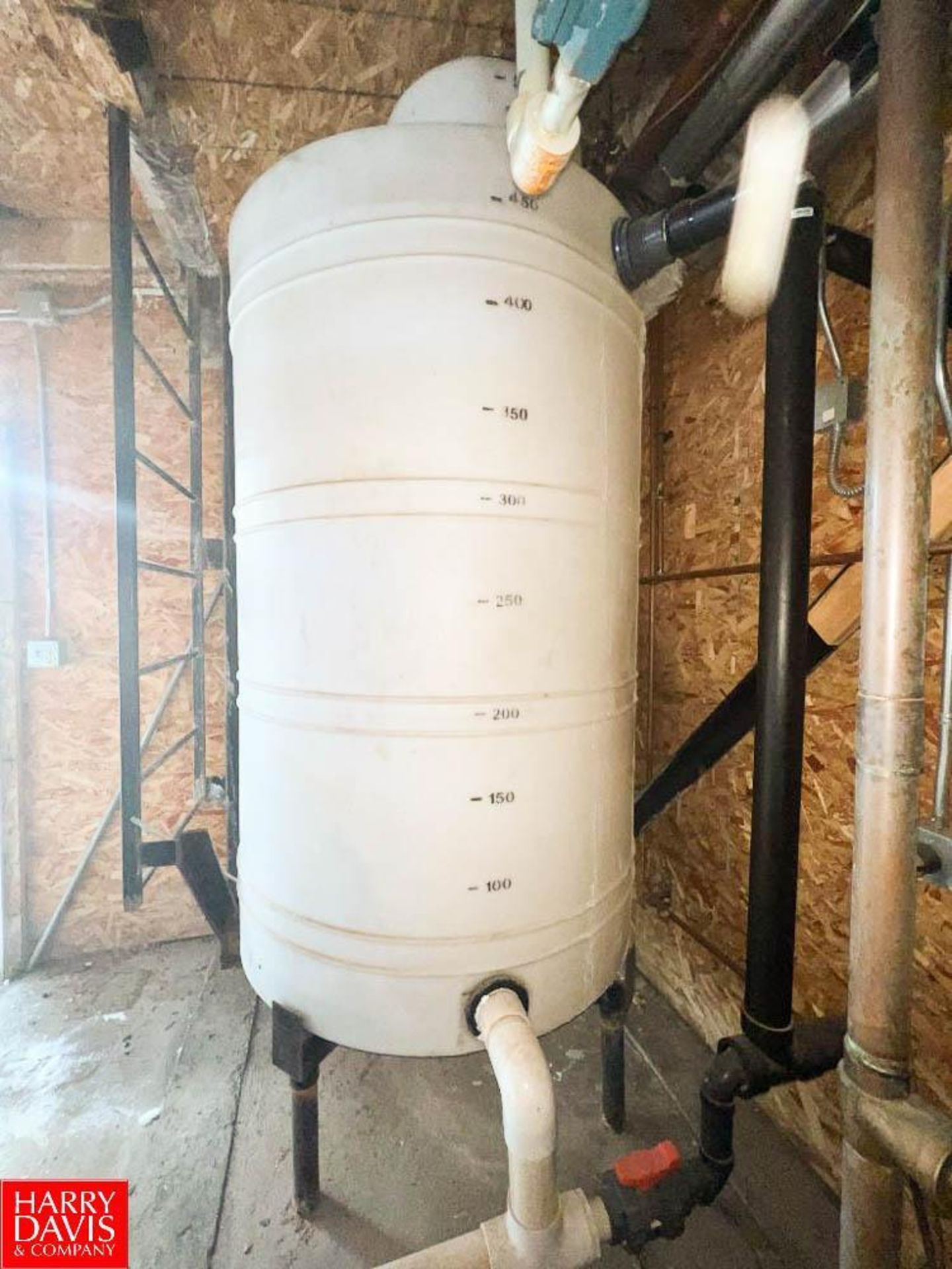 500 Gallon Poly Tank with (2) Centrifugal Pumps - Rigging Fee: $1000