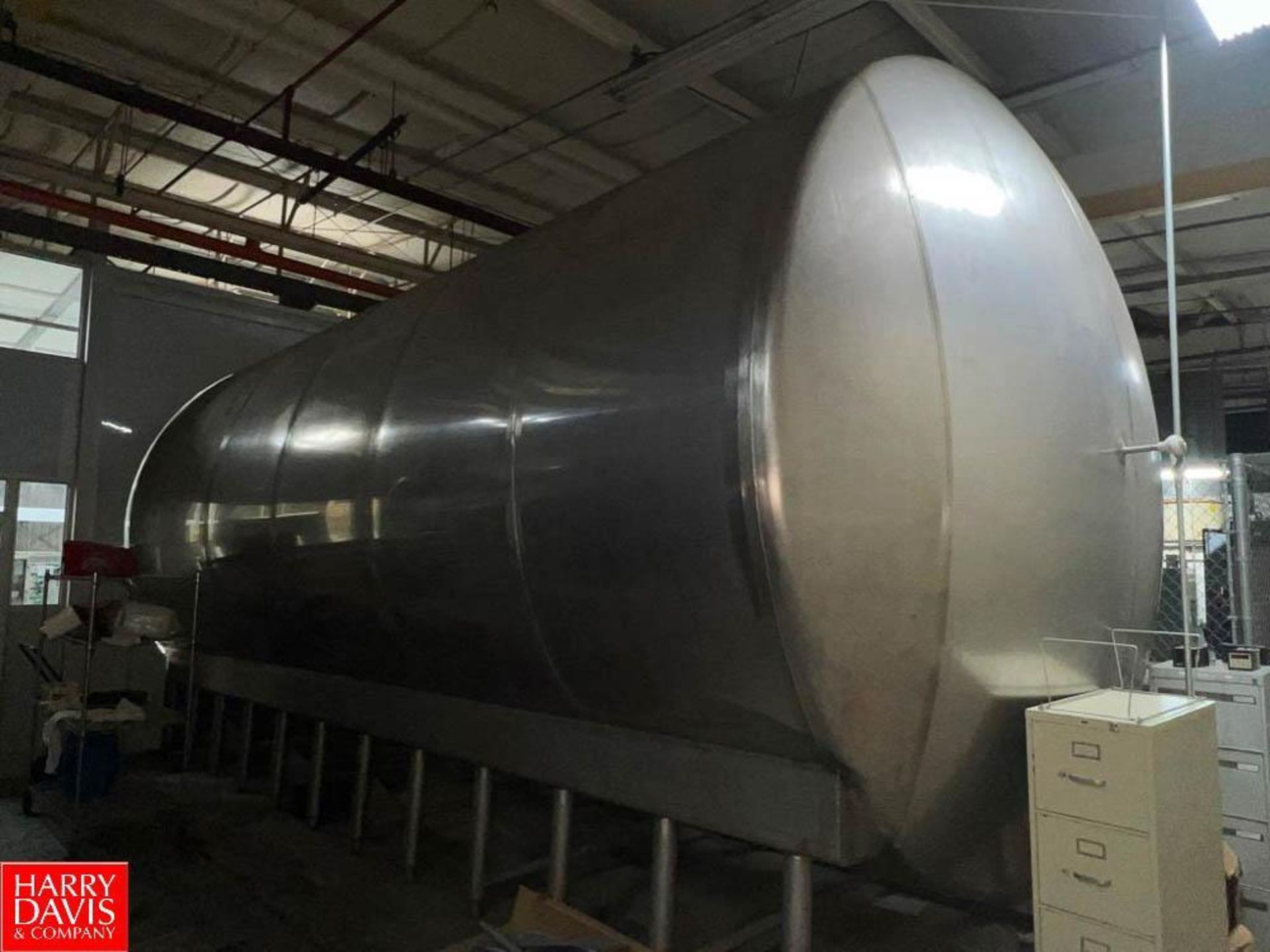 DCI 20,000 Gallon Horizontal 316L S/S Tank, S/N: JS3643A, Dimensions = 13'3" Height, 144.5" Diameter - Image 5 of 7